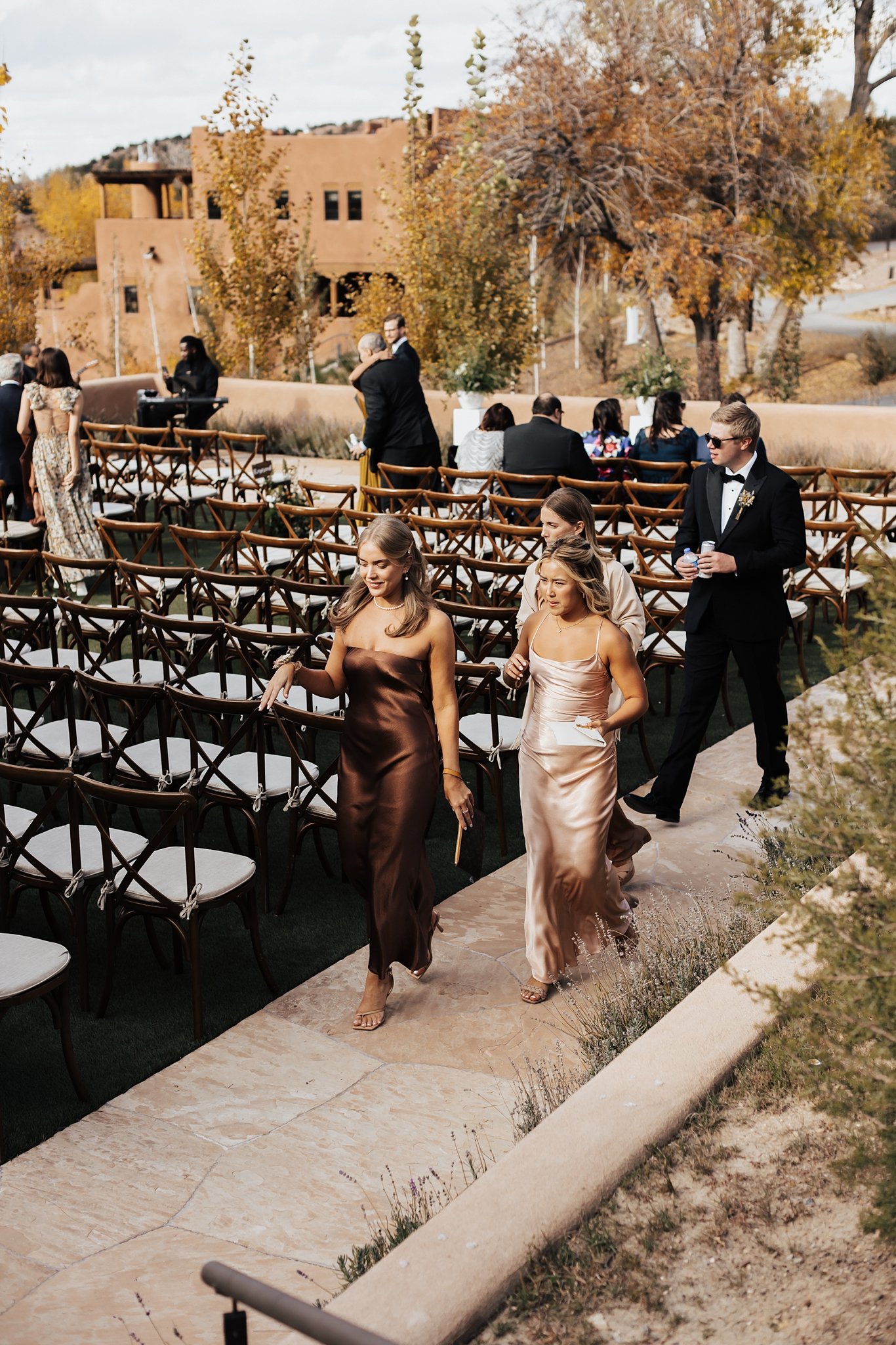 Alicia+lucia+photography+-+albuquerque+wedding+photographer+-+santa+fe+wedding+photography+-+new+mexico+wedding+photographer+-+new+mexico+wedding+-+bishops+lodge+wedding+-+santa+fe+wedding+-+southwest+wedding_0041.jpg