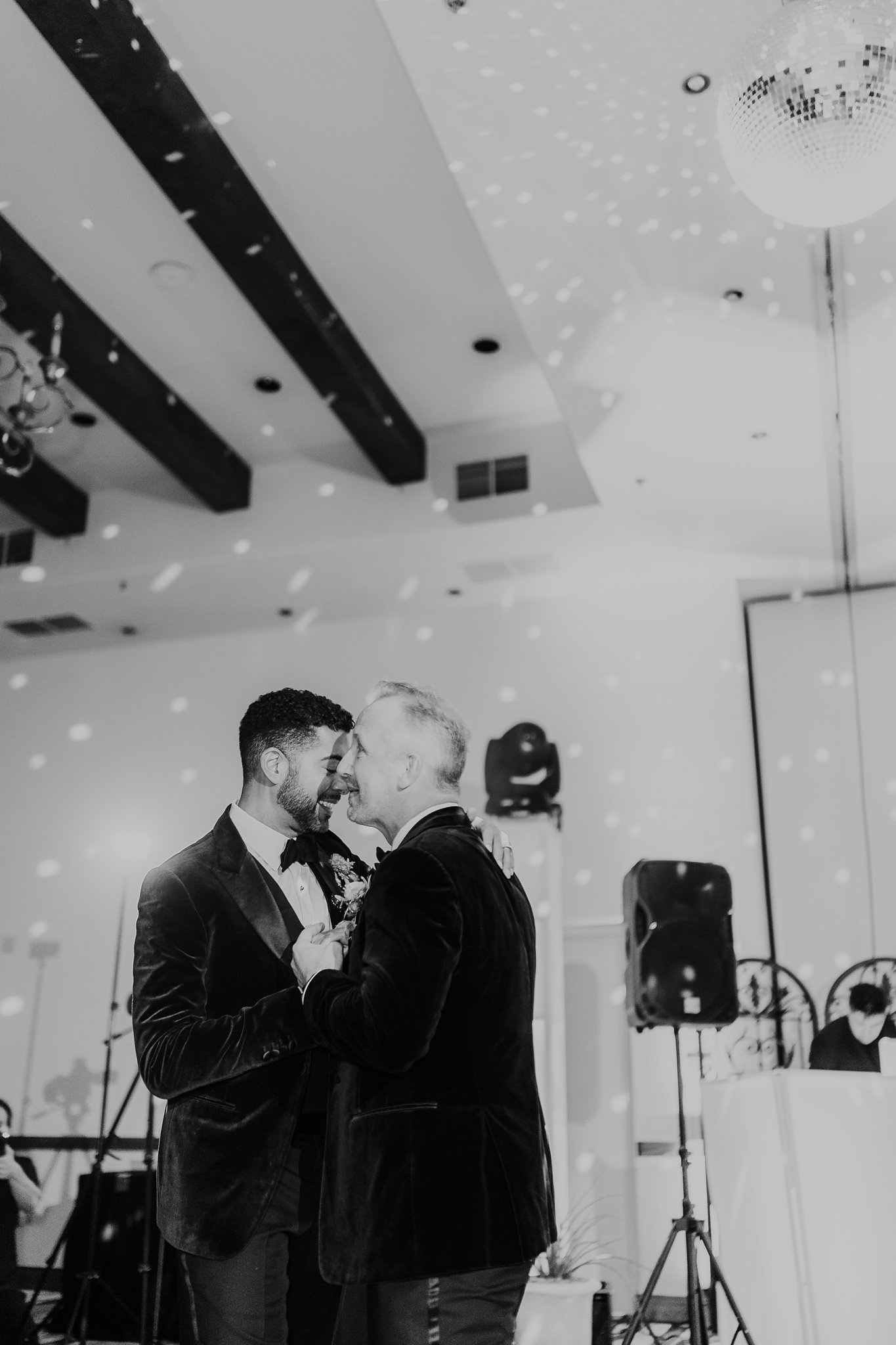 Alicia+lucia+photography+-+albuquerque+wedding+photographer+-+santa+fe+wedding+photography+-+new+mexico+wedding+photographer+-+new+mexico+wedding+-+santa+fe+wedding+-+la+posada+wedding+-+lgbtq+wedding+-+lgbtq+elopement_0064.jpg