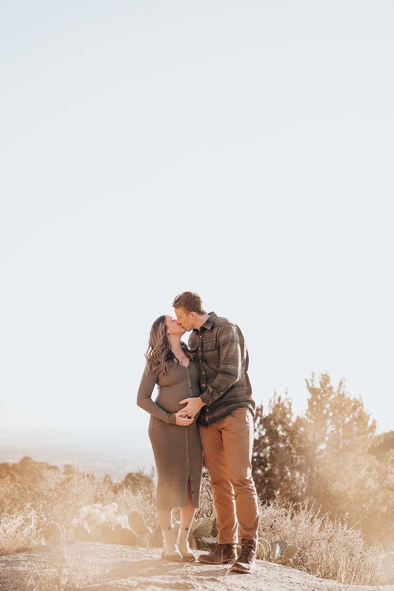 Alicia+lucia+photography+-+albuquerque+wedding+photographer+-+santa+fe+wedding+photography+-+new+mexico+wedding+photographer+-+new+mexico+wedding+-+santa+fe+wedding+-+taos+wedding+-+mountain+maternity+-+desert+maternity_0009.jpg