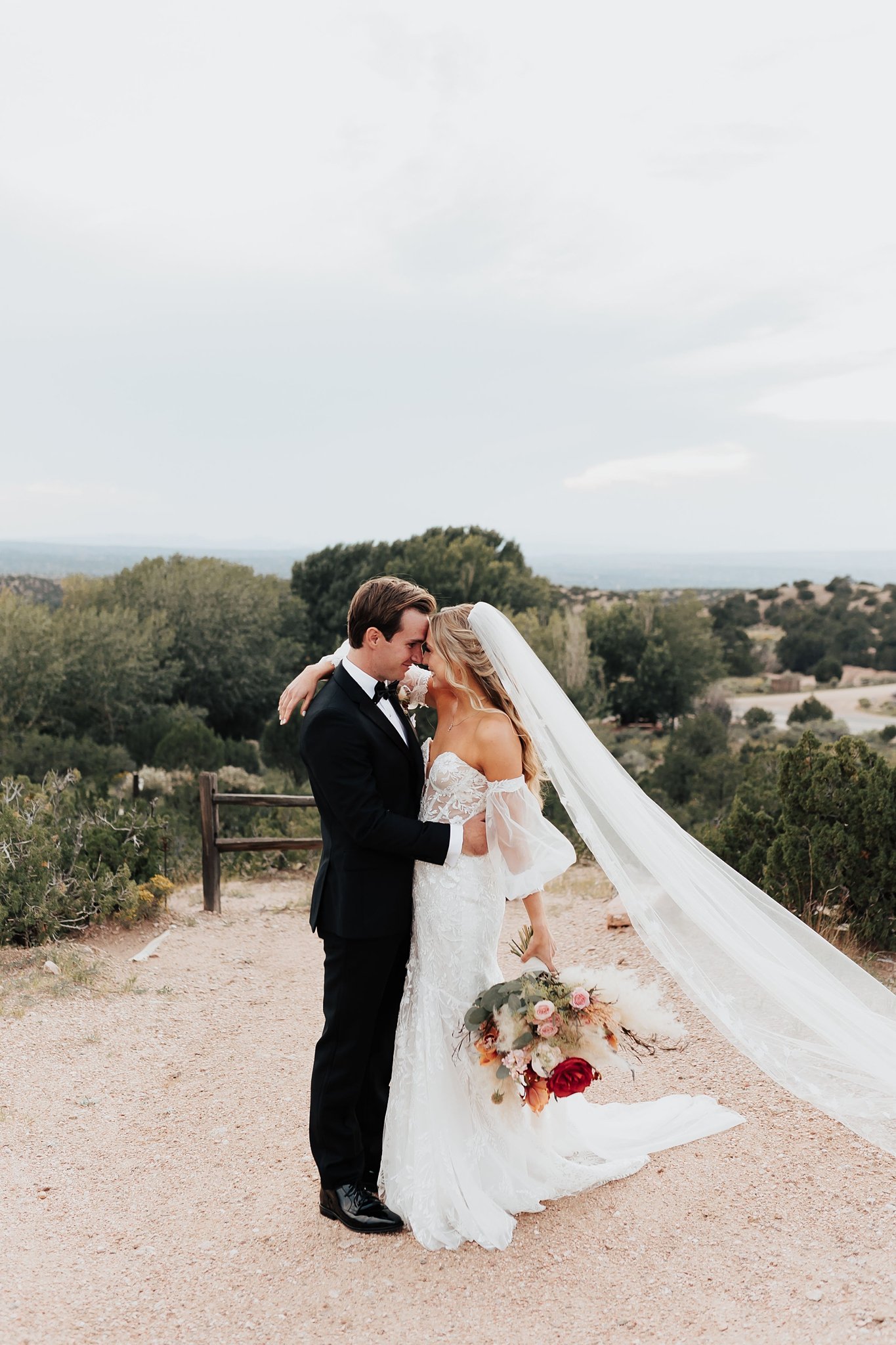 Alicia+lucia+photography+-+albuquerque+wedding+photographer+-+santa+fe+wedding+photography+-+new+mexico+wedding+photographer+-+new+mexico+wedding+-+new+mexico+elopement+-+southwest+wedding+-+santa+fe+wedding_0098.jpg