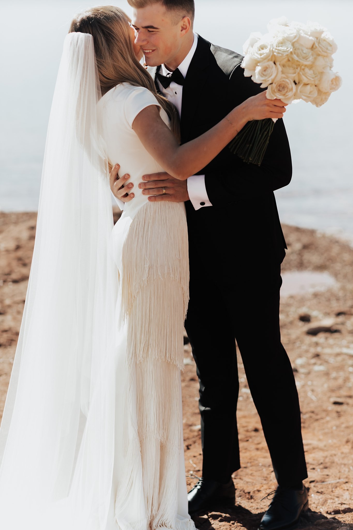 Alicia+lucia+photography+-+albuquerque+wedding+photographer+-+santa+fe+wedding+photography+-+new+mexico+wedding+photographer+-+new+mexico+wedding+-+arizona+wedding+-+lake+powell+wedding+-+sedona+wedding+-+lds+wedding_0010.jpg