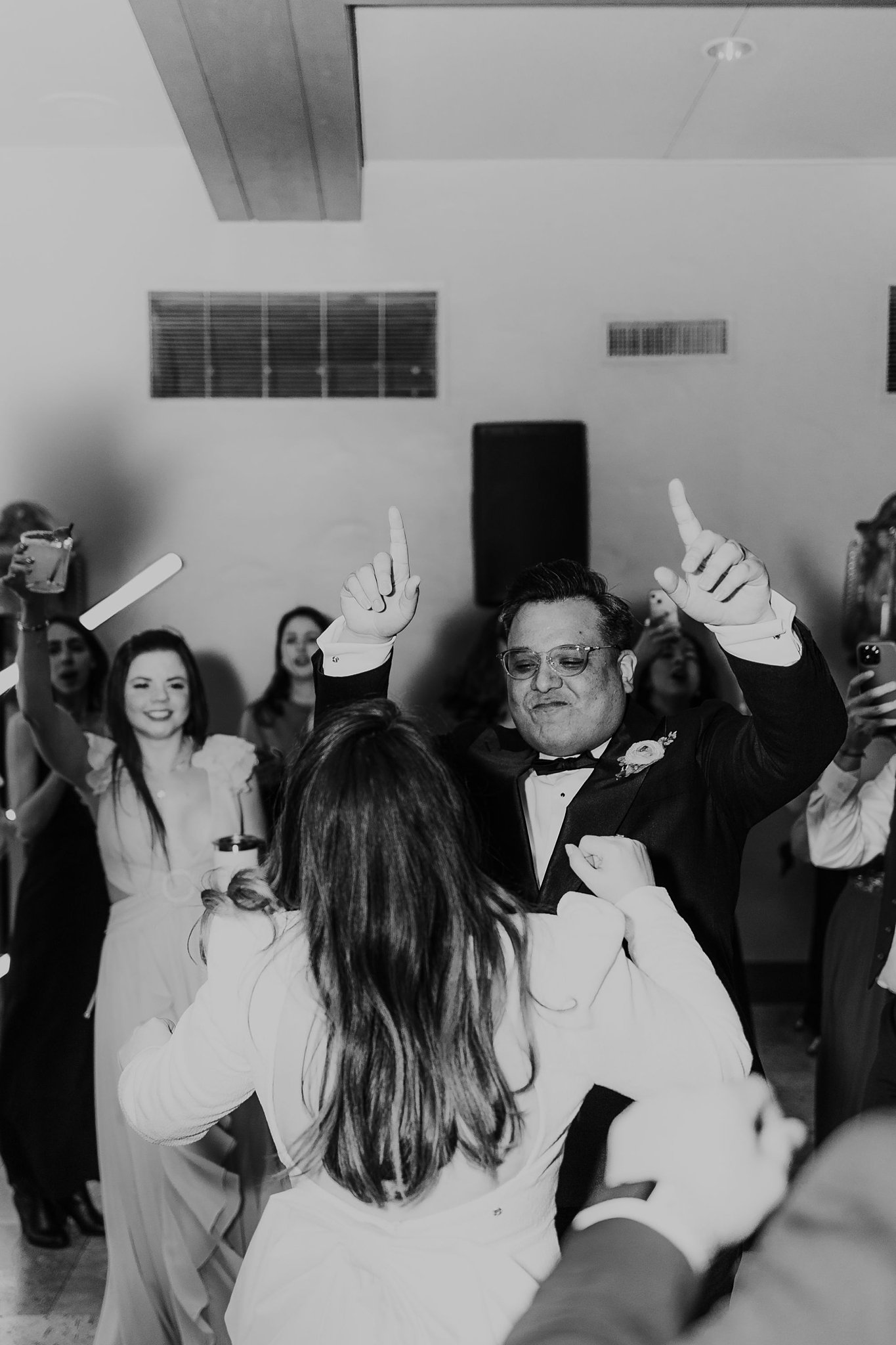 Alicia+lucia+photography+-+albuquerque+wedding+photographer+-+santa+fe+wedding+photography+-+new+mexico+wedding+photographer+-+new+mexico+wedding+-+santa+fe+wedding+-+la+fonda+wedding+-+southwest+wedding_0188.jpg