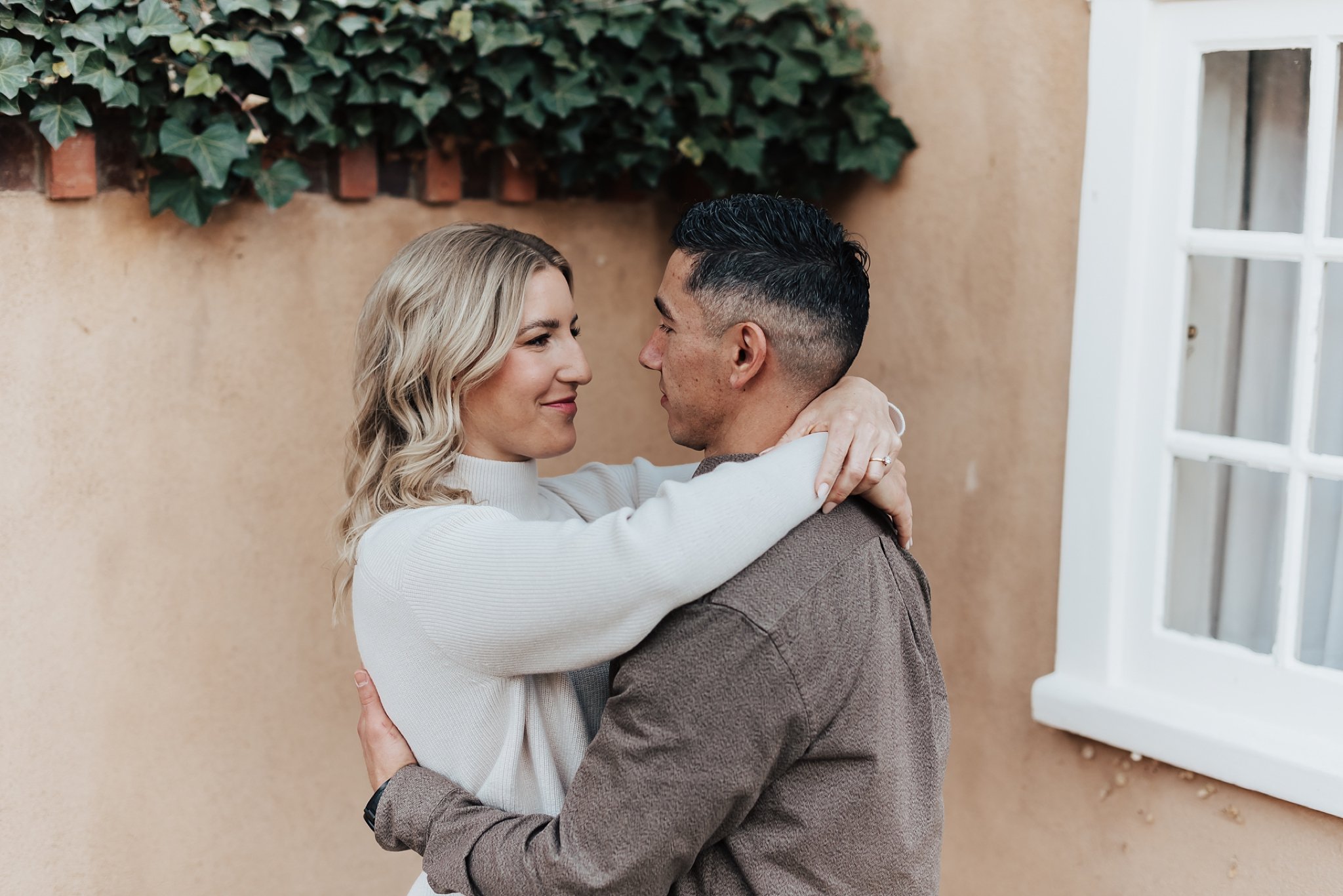 Alicia+lucia+photography+-+albuquerque+wedding+photographer+-+santa+fe+wedding+photography+-+new+mexico+wedding+photographer+-+new+mexico+wedding+-+spring+engagement+-+los+poblanos+-+southwest+engagement_0010.jpg