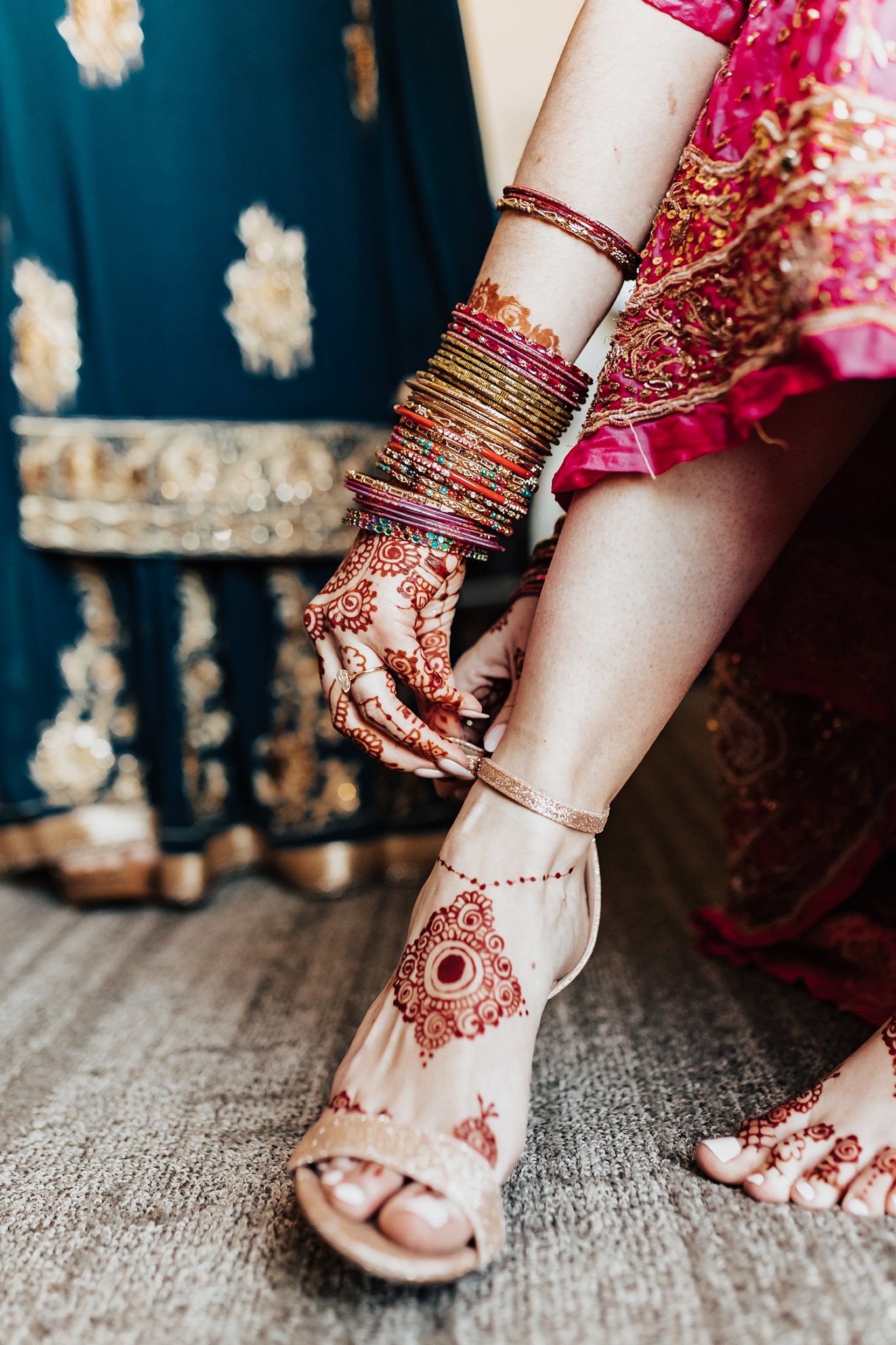 Alicia+lucia+photography+-+albuquerque+wedding+photographer+-+santa+fe+wedding+photography+-+new+mexico+wedding+photographer+-+new+mexico+wedding+-+indian+wedding+-+nikkah+wedding+-+shaadi+wedding+-+southwest+wedding_0019.jpg