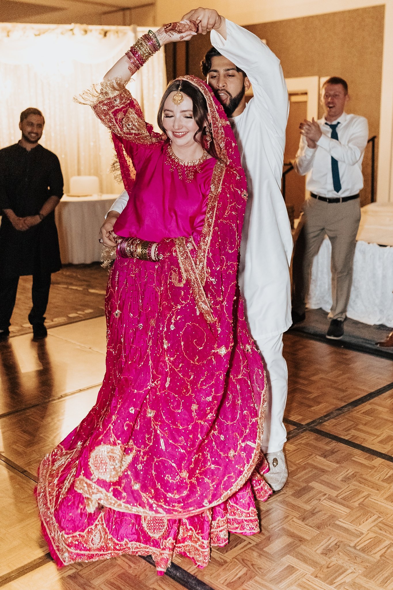 Alicia+lucia+photography+-+albuquerque+wedding+photographer+-+santa+fe+wedding+photography+-+new+mexico+wedding+photographer+-+new+mexico+wedding+-+indian+wedding+-+nikkah+wedding+-+shaadi+wedding+-+southwest+wedding_0194.jpg