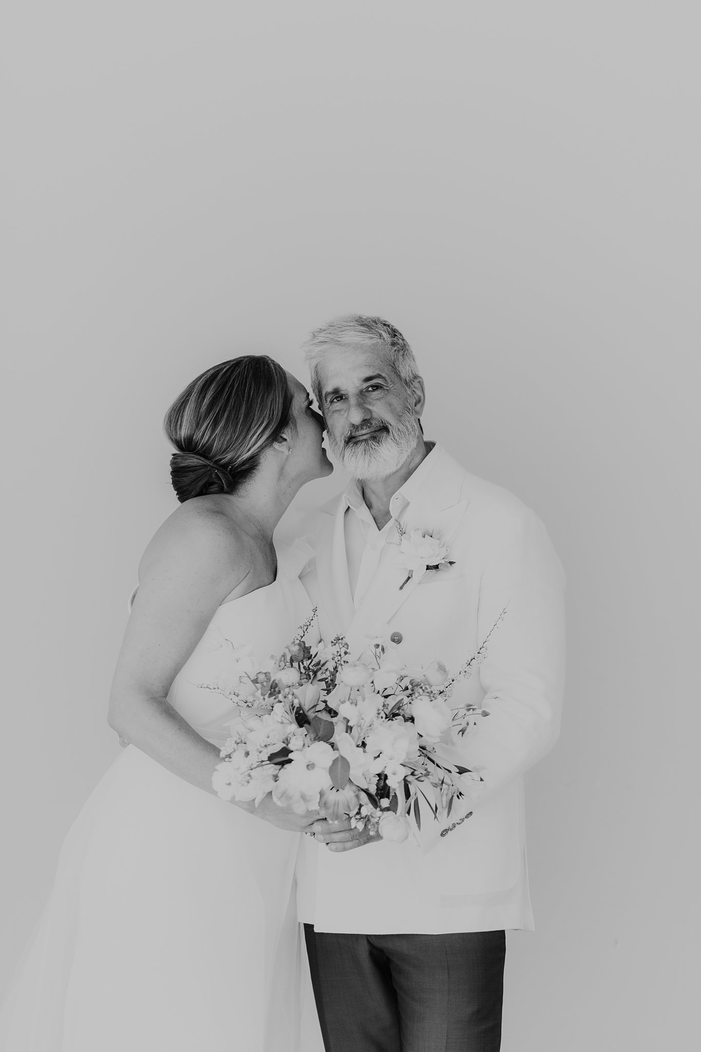 Alicia+lucia+photography+-+albuquerque+wedding+photographer+-+santa+fe+wedding+photography+-+new+mexico+wedding+photographer+-+new+mexico+wedding+-+spring+wedding+-+greek+wedding+-+los+poblanos+wedding_0033.jpg