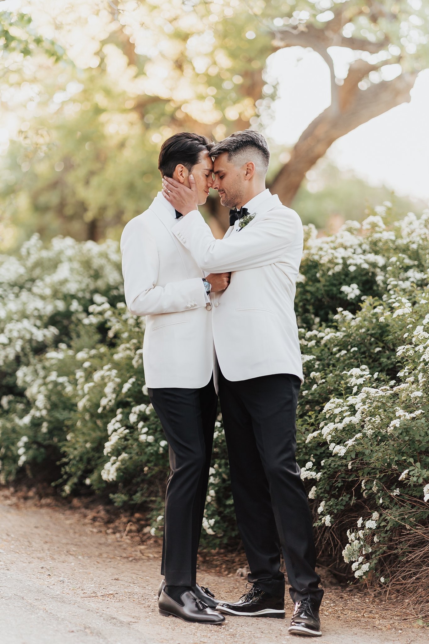 Alicia+lucia+photography+-+albuquerque+wedding+photographer+-+santa+fe+wedding+photography+-+new+mexico+wedding+photographer+-+new+mexico+wedding+-+los+poblanos+wedding+-+lgbtq+wedding+-+southwest+wedding_0121.jpg