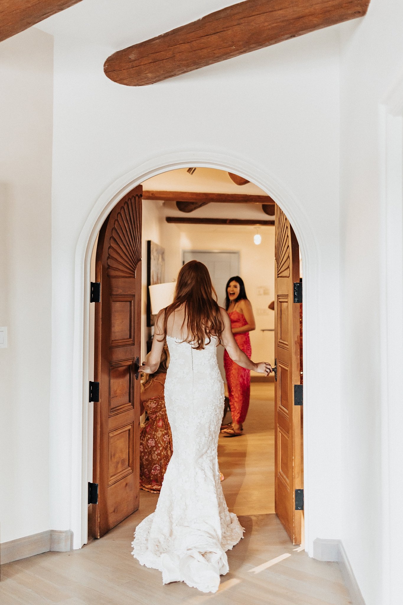 Alicia+lucia+photography+-+albuquerque+wedding+photographer+-+santa+fe+wedding+photography+-+new+mexico+wedding+photographer+-+new+mexico+wedding+-+santa+fe+wedding+-+meow+wolf+-+meow+wolf+wedding_0020.jpg