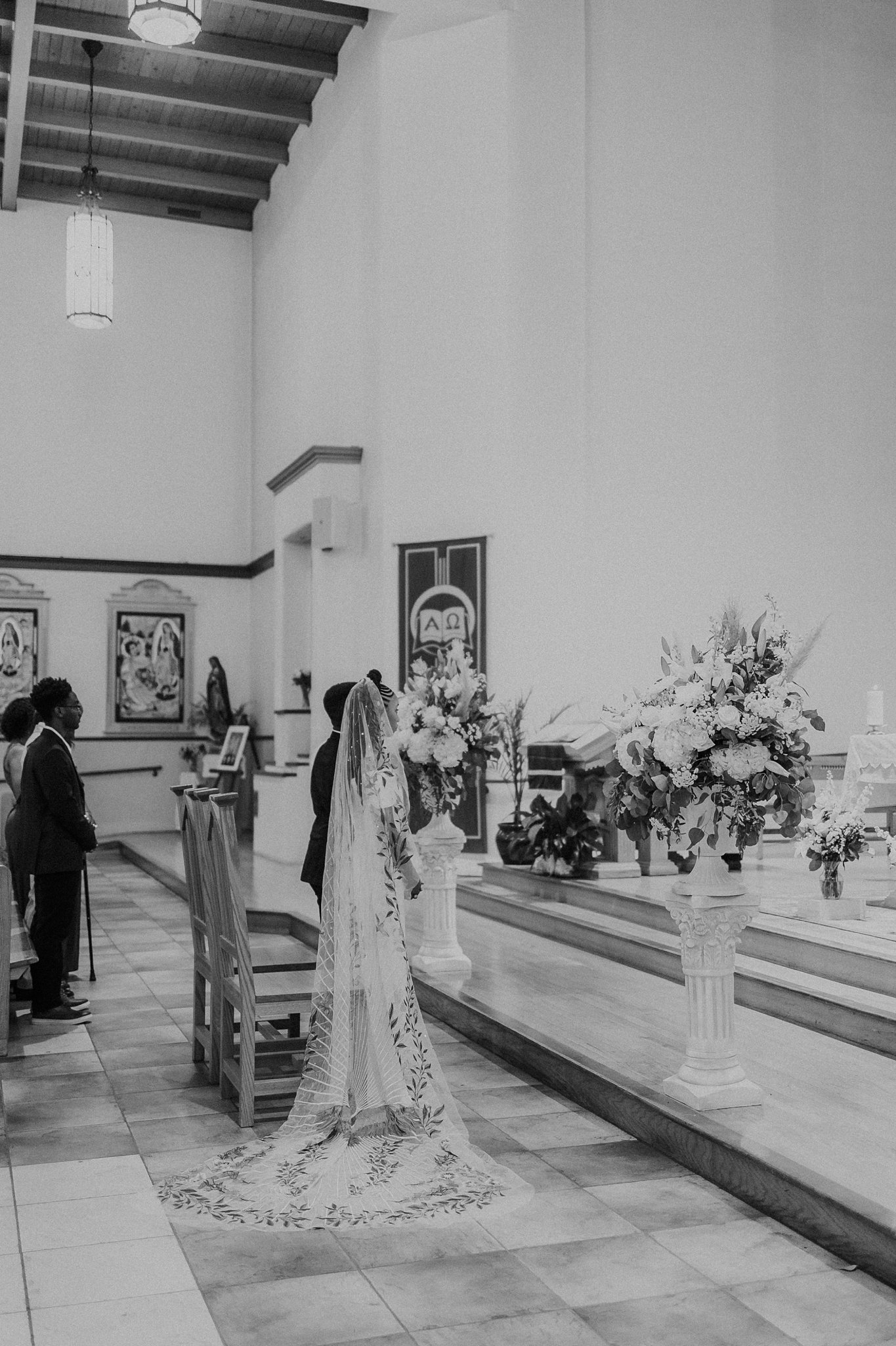 Alicia+lucia+photography+-+albuquerque+wedding+photographer+-+santa+fe+wedding+photography+-+new+mexico+wedding+photographer+-+new+mexico+wedding+-+santa+fe+wedding+-+church+wedding+-+southwest+wedding_0013.jpg