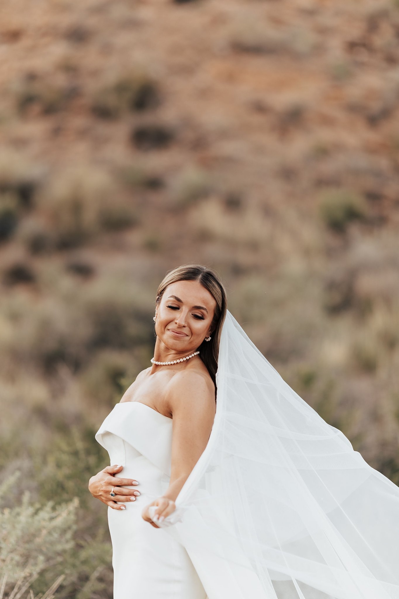 Alicia+lucia+photography+-+albuquerque+wedding+photographer+-+santa+fe+wedding+photography+-+new+mexico+wedding+photographer+-+new+mexico+wedding+-+bridal+style+-+wedding+veils+-+destination+wedding_0009.jpg