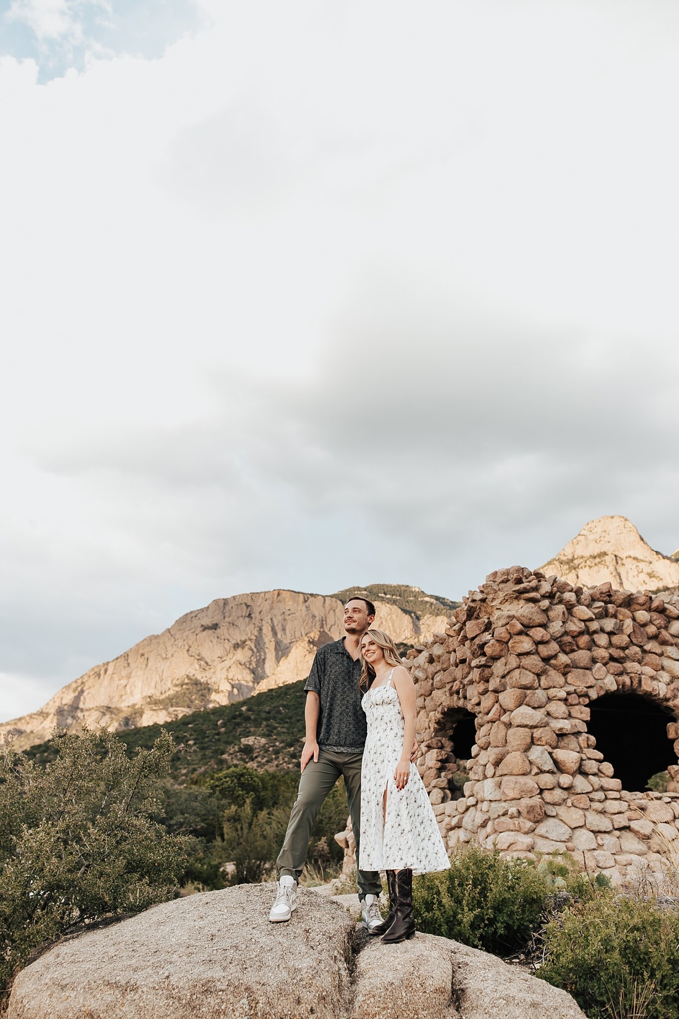 Alicia+lucia+photography+-+albuquerque+wedding+photographer+-+santa+fe+wedding+photography+-+new+mexico+wedding+photographer+-+new+mexico+wedding+-+mountain+engagement+-+desert+wedding+-+taos+wedding_0040.jpg