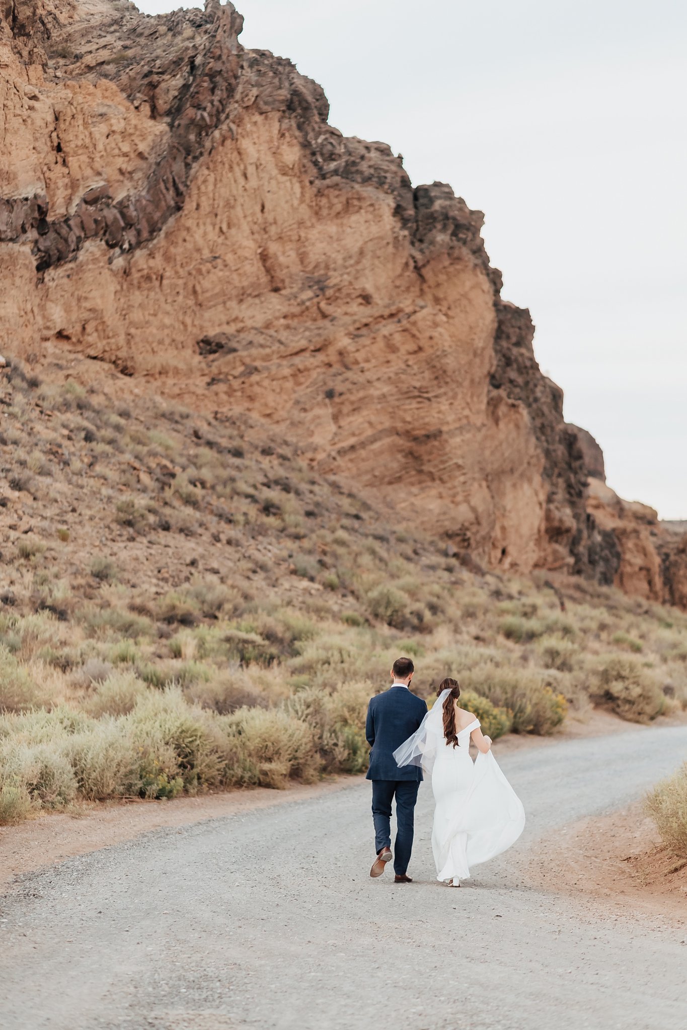 Alicia+lucia+photography+-+albuquerque+wedding+photographer+-+santa+fe+wedding+photography+-+new+mexico+wedding+photographer+-+new+mexico+wedding+-+desert+wedding+-+tamaya+wedding+-+southwest+wedding_0272.jpg