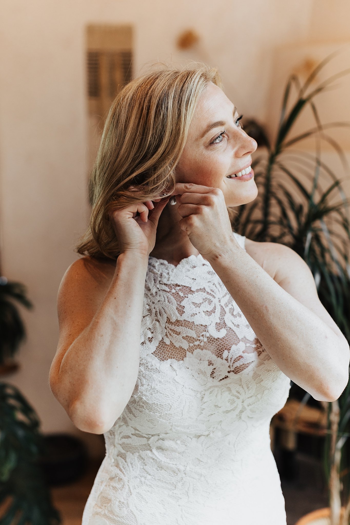 Alicia+lucia+photography+-+albuquerque+wedding+photographer+-+santa+fe+wedding+photography+-+new+mexico+wedding+photographer+-+new+mexico+wedding+-+taos+wedding+-+taos+ski+valley+-+many+feathers+ranch_0007.jpg