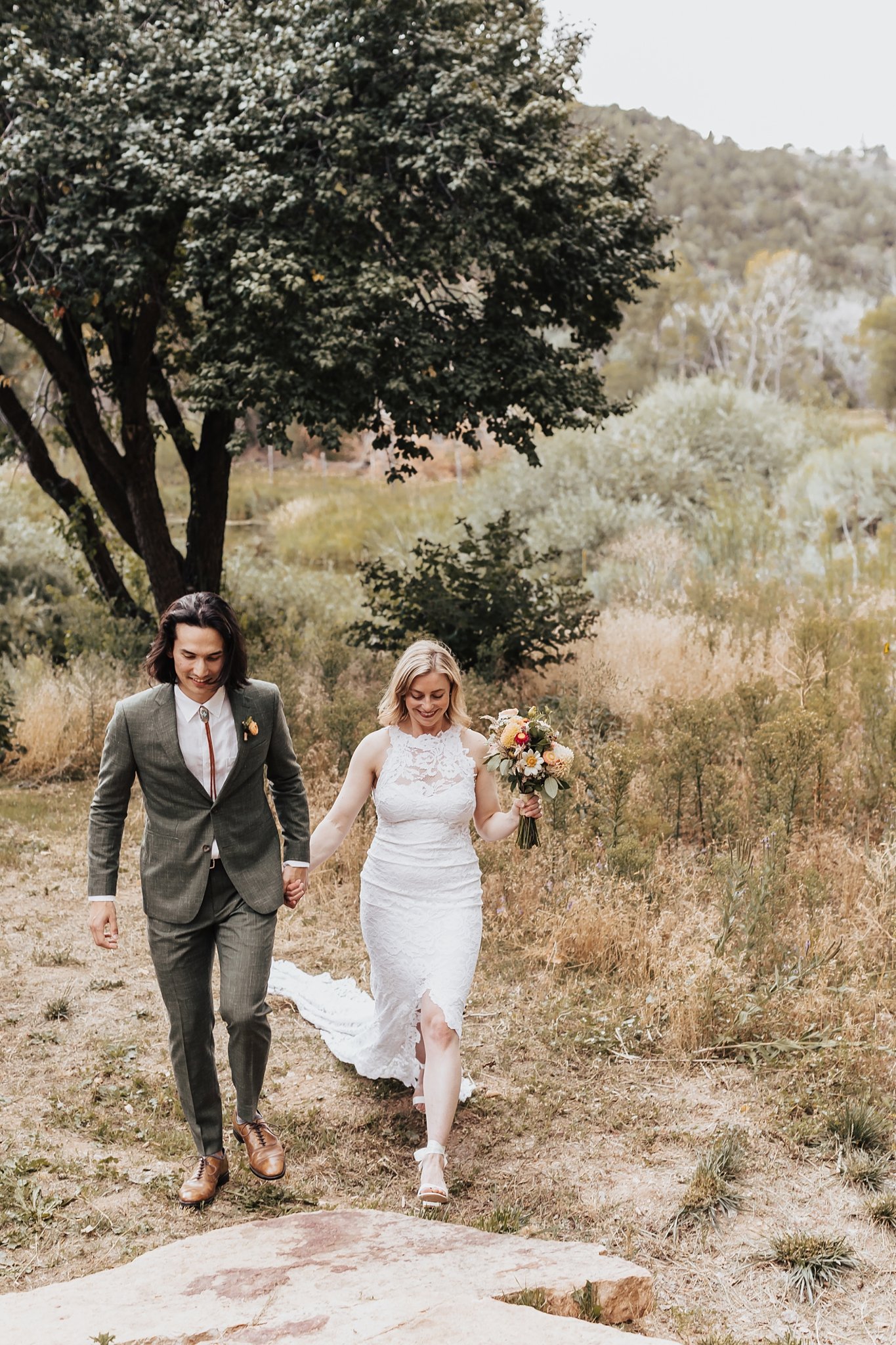 Alicia+lucia+photography+-+albuquerque+wedding+photographer+-+santa+fe+wedding+photography+-+new+mexico+wedding+photographer+-+new+mexico+wedding+-+taos+wedding+-+taos+ski+valley+-+many+feathers+ranch_0030.jpg