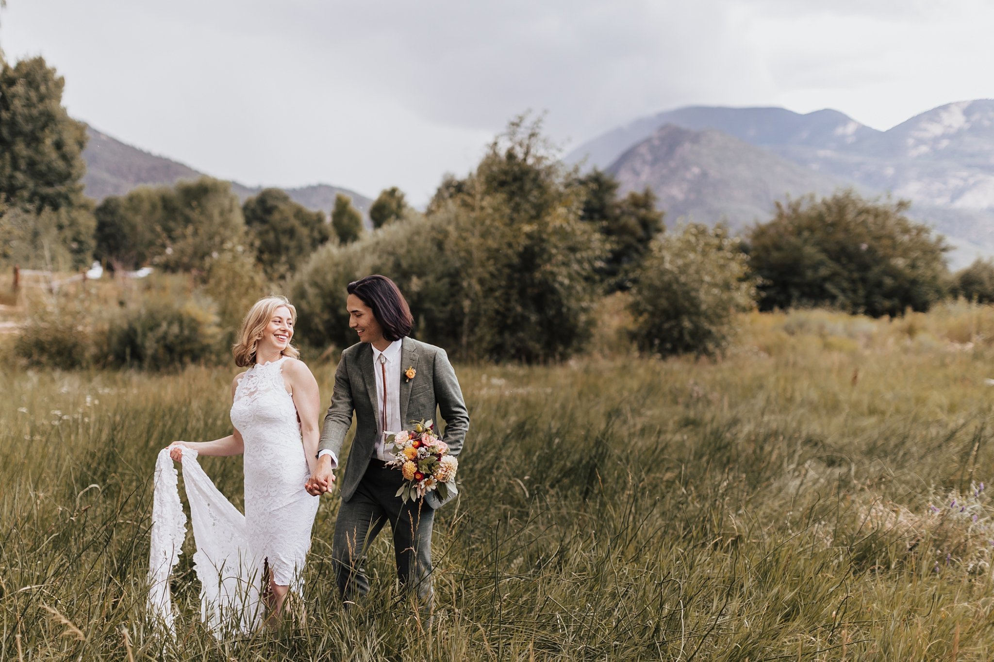 Alicia+lucia+photography+-+albuquerque+wedding+photographer+-+santa+fe+wedding+photography+-+new+mexico+wedding+photographer+-+new+mexico+wedding+-+taos+wedding+-+taos+ski+valley+-+many+feathers+ranch_0038.jpg