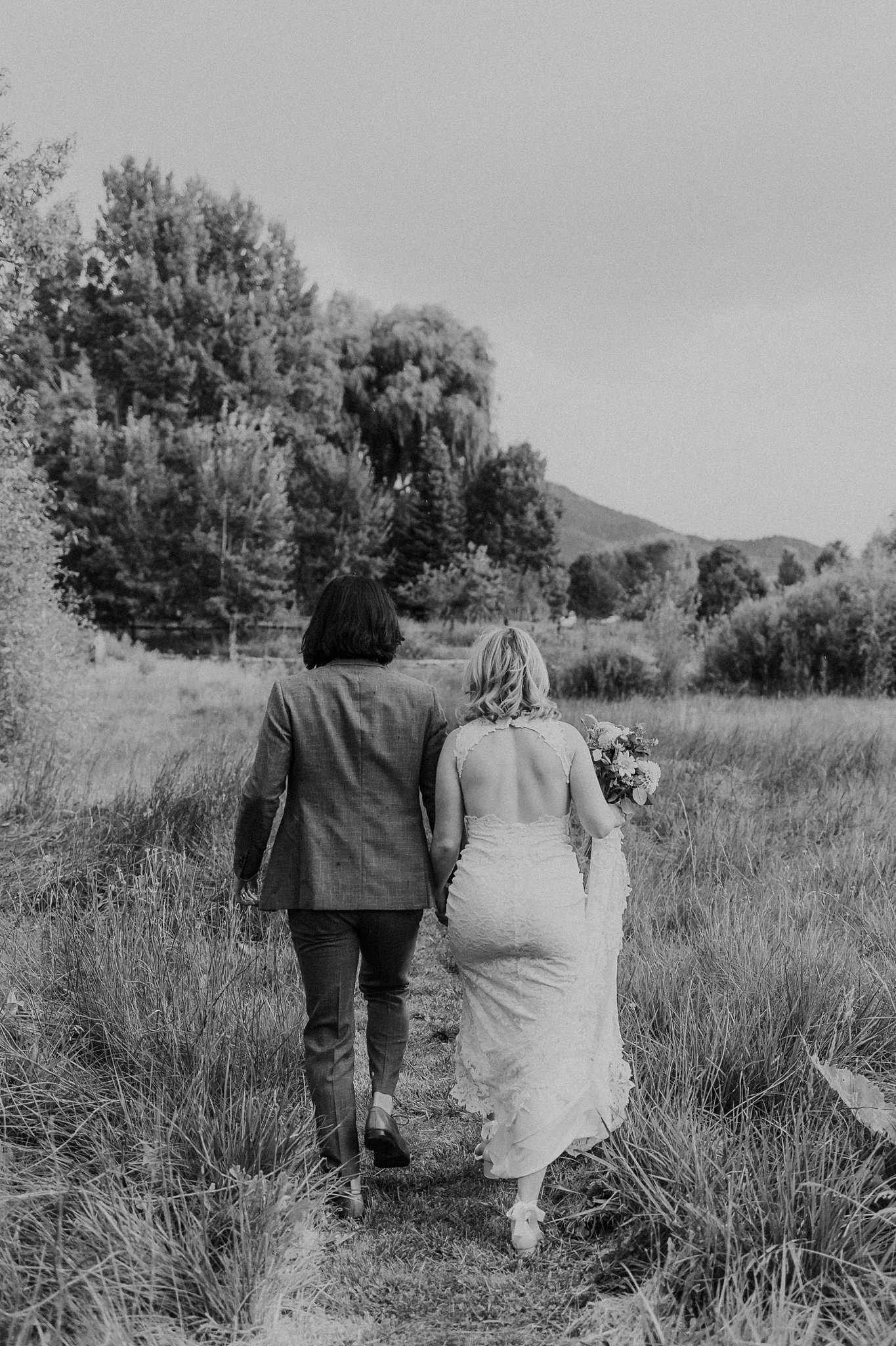 Alicia+lucia+photography+-+albuquerque+wedding+photographer+-+santa+fe+wedding+photography+-+new+mexico+wedding+photographer+-+new+mexico+wedding+-+taos+wedding+-+taos+ski+valley+-+many+feathers+ranch_0051.jpg