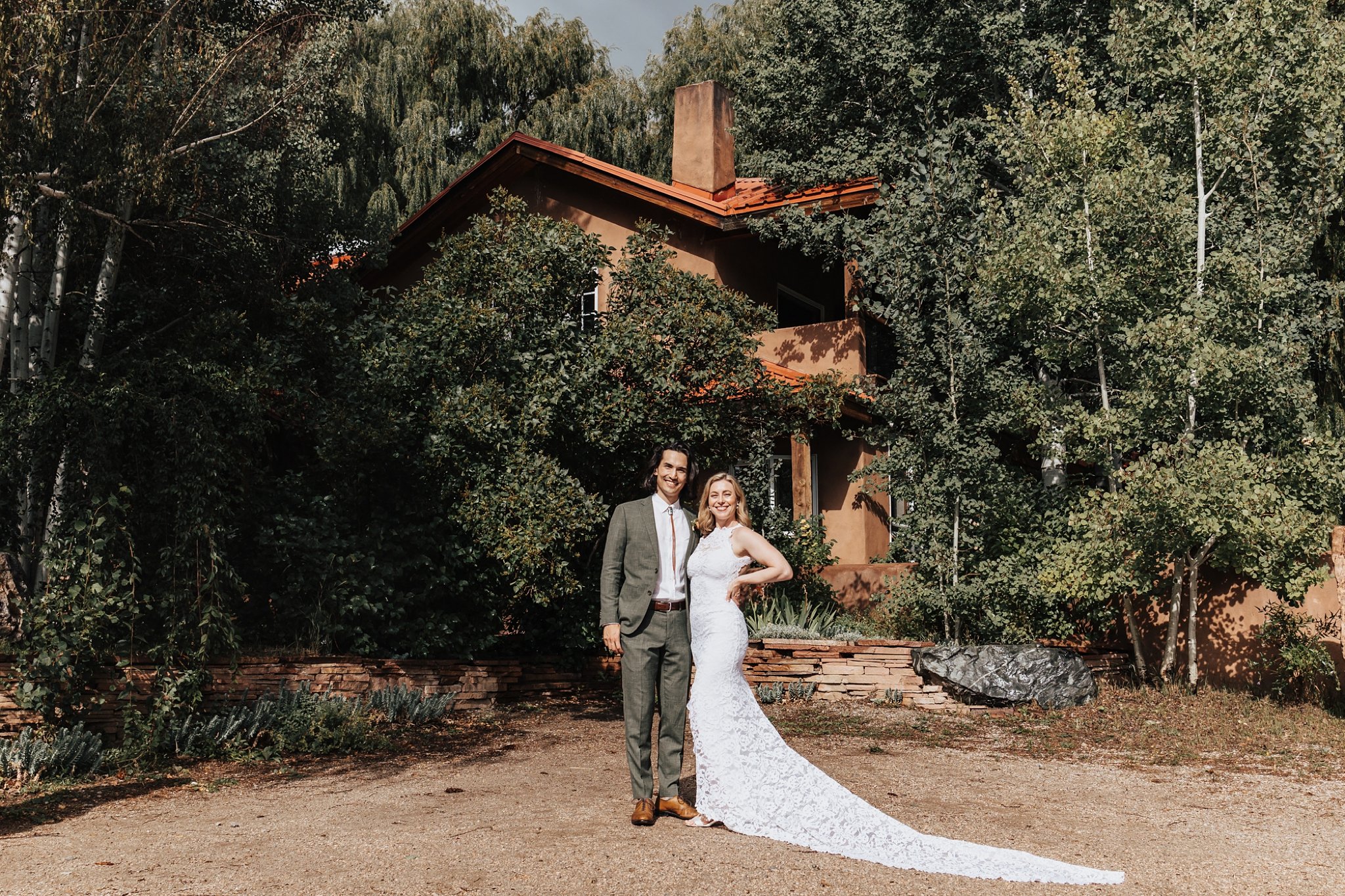 Alicia+lucia+photography+-+albuquerque+wedding+photographer+-+santa+fe+wedding+photography+-+new+mexico+wedding+photographer+-+new+mexico+wedding+-+taos+wedding+-+taos+ski+valley+-+many+feathers+ranch_0063.jpg