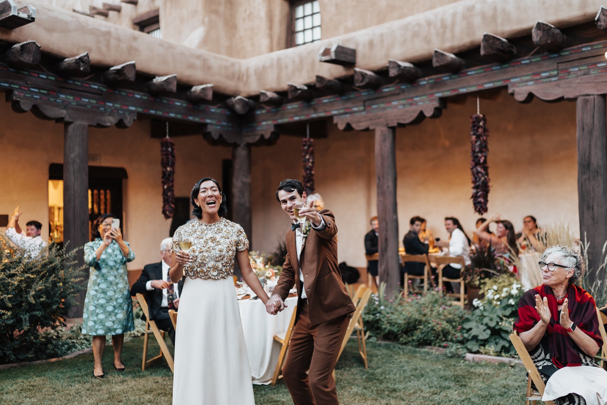 Alicia+lucia+photography+-+albuquerque+wedding+photographer+-+santa+fe+wedding+photography+-+new+mexico+wedding+photographer+-+new+mexico+wedding+-+museum+wedding+-+new+mexico+art+museum+-+santa+fe+wedding_0117.jpg