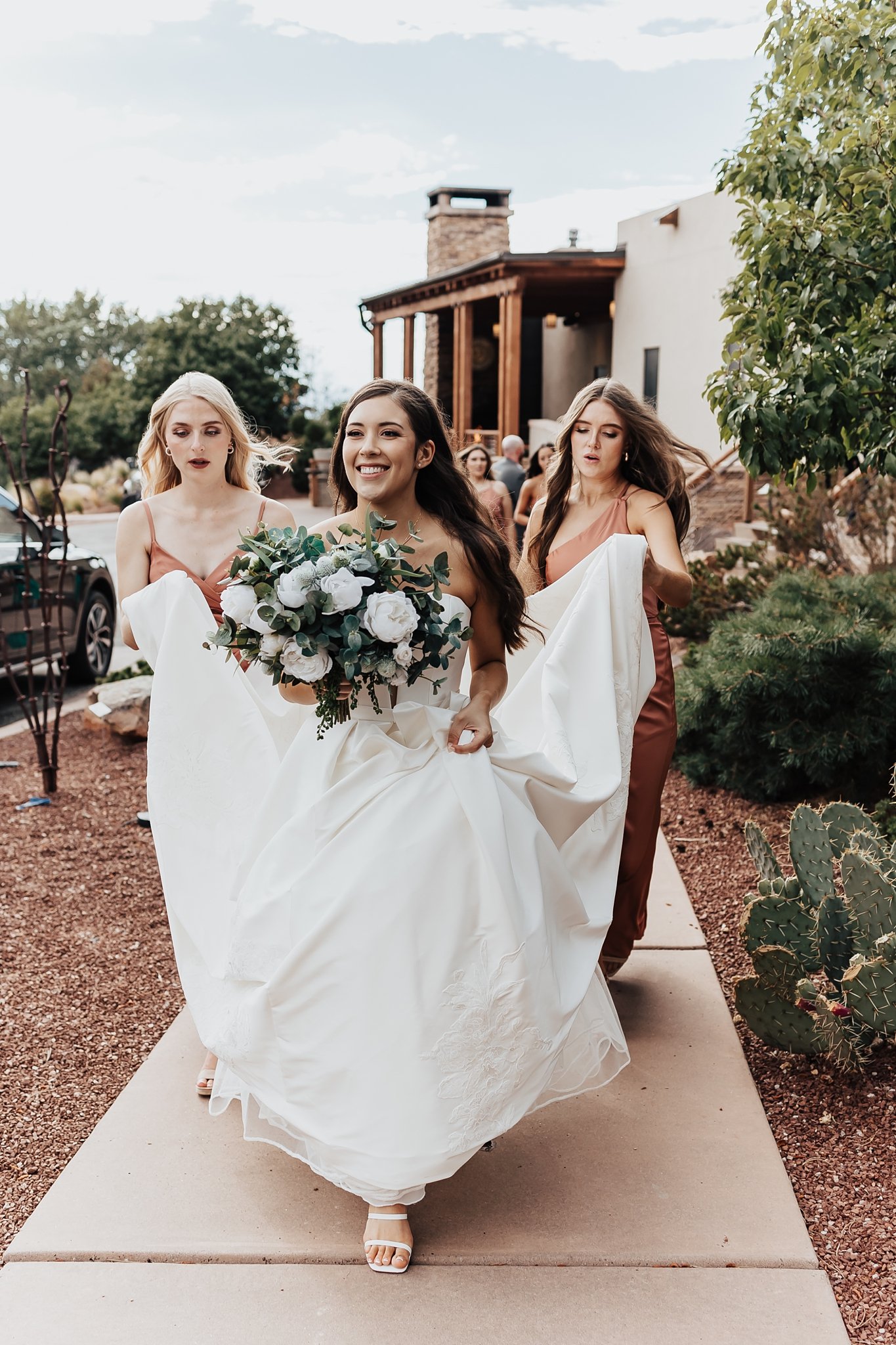 Alicia+lucia+photography+-+albuquerque+wedding+photographer+-+santa+fe+wedding+photography+-+new+mexico+wedding+photographer+-+new+mexico+wedding+-+santa+fe+wedding+-+four+seasons+wedding+-+southwest+wedding_0055.jpg