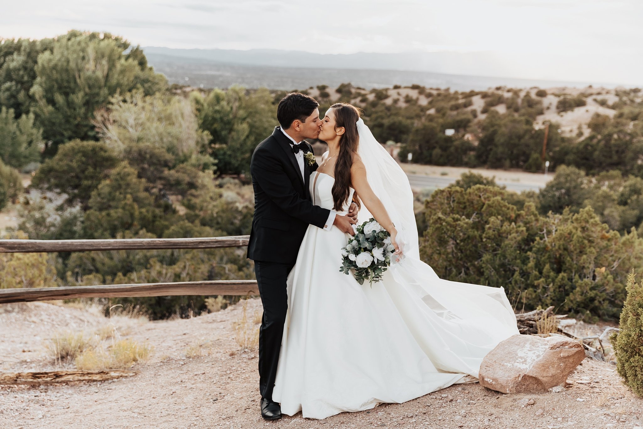 Alicia+lucia+photography+-+albuquerque+wedding+photographer+-+santa+fe+wedding+photography+-+new+mexico+wedding+photographer+-+new+mexico+wedding+-+santa+fe+wedding+-+four+seasons+wedding+-+southwest+wedding_0091.jpg