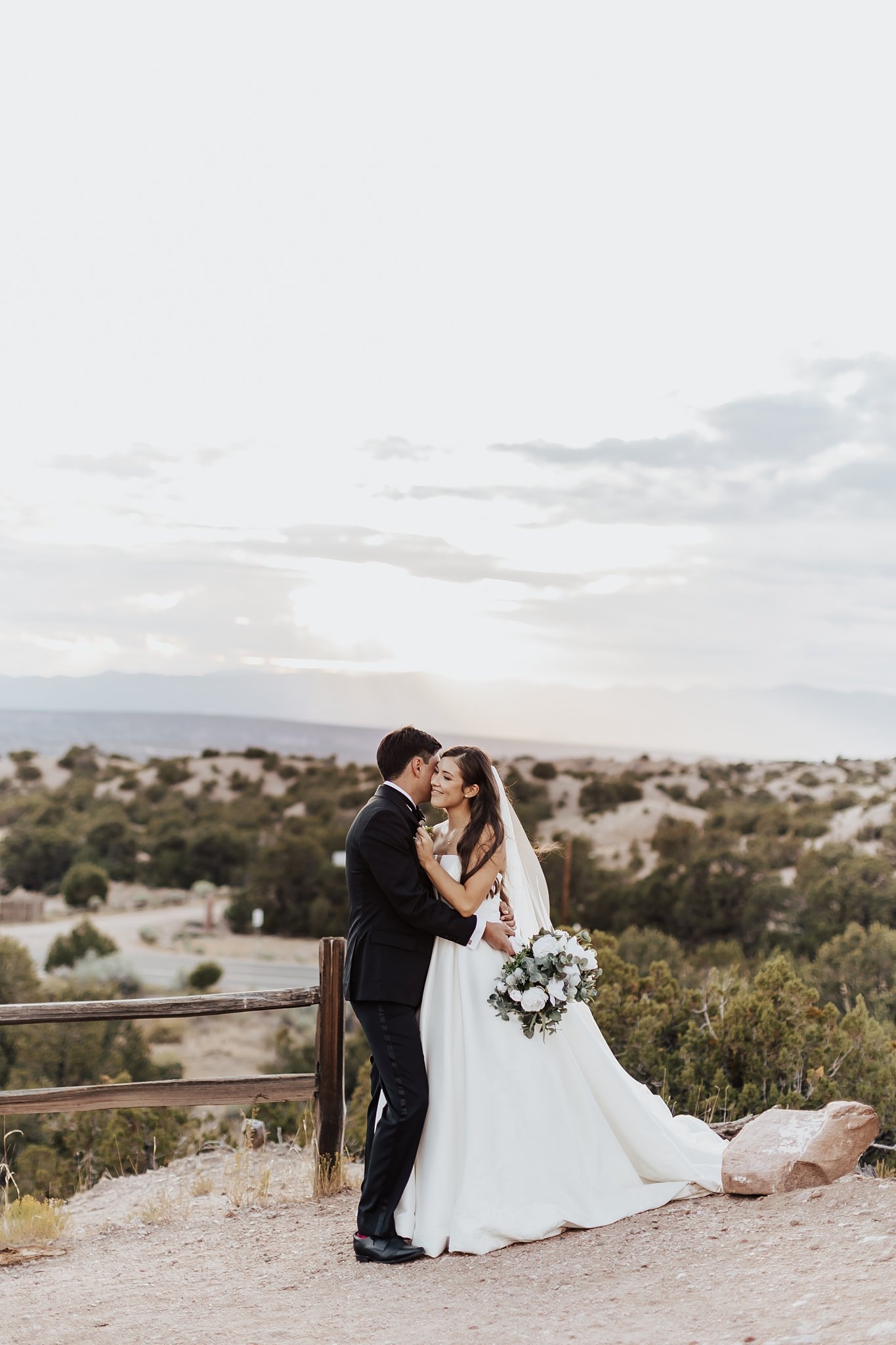 Alicia+lucia+photography+-+albuquerque+wedding+photographer+-+santa+fe+wedding+photography+-+new+mexico+wedding+photographer+-+new+mexico+wedding+-+santa+fe+wedding+-+four+seasons+wedding+-+southwest+wedding_0093.jpg