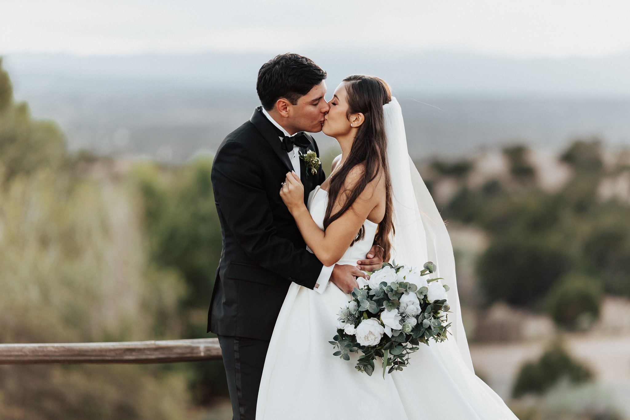 Alicia+lucia+photography+-+albuquerque+wedding+photographer+-+santa+fe+wedding+photography+-+new+mexico+wedding+photographer+-+new+mexico+wedding+-+santa+fe+wedding+-+four+seasons+wedding+-+southwest+wedding_0094.jpg