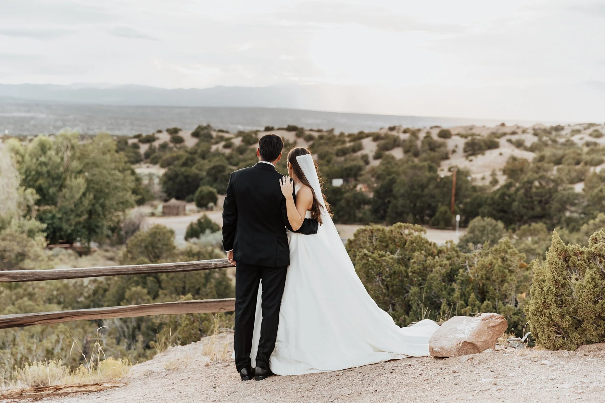 Alicia+lucia+photography+-+albuquerque+wedding+photographer+-+santa+fe+wedding+photography+-+new+mexico+wedding+photographer+-+new+mexico+wedding+-+santa+fe+wedding+-+four+seasons+wedding+-+southwest+wedding_0096.jpg