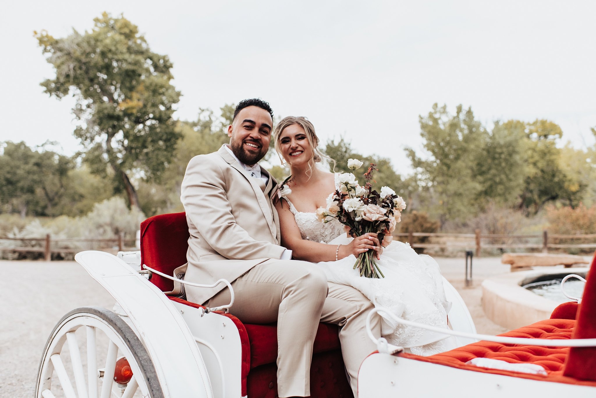 Alicia+lucia+photography+-+albuquerque+wedding+photographer+-+santa+fe+wedding+photography+-+new+mexico+wedding+photographer+-+new+mexico+wedding+-+tamaya+wedding+-+whimsical+wedding+-+southwest+wedding_0057.jpg