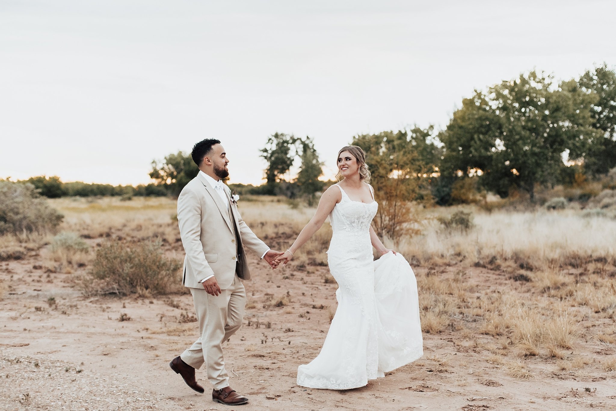 Alicia+lucia+photography+-+albuquerque+wedding+photographer+-+santa+fe+wedding+photography+-+new+mexico+wedding+photographer+-+new+mexico+wedding+-+tamaya+wedding+-+whimsical+wedding+-+southwest+wedding_0097.jpg