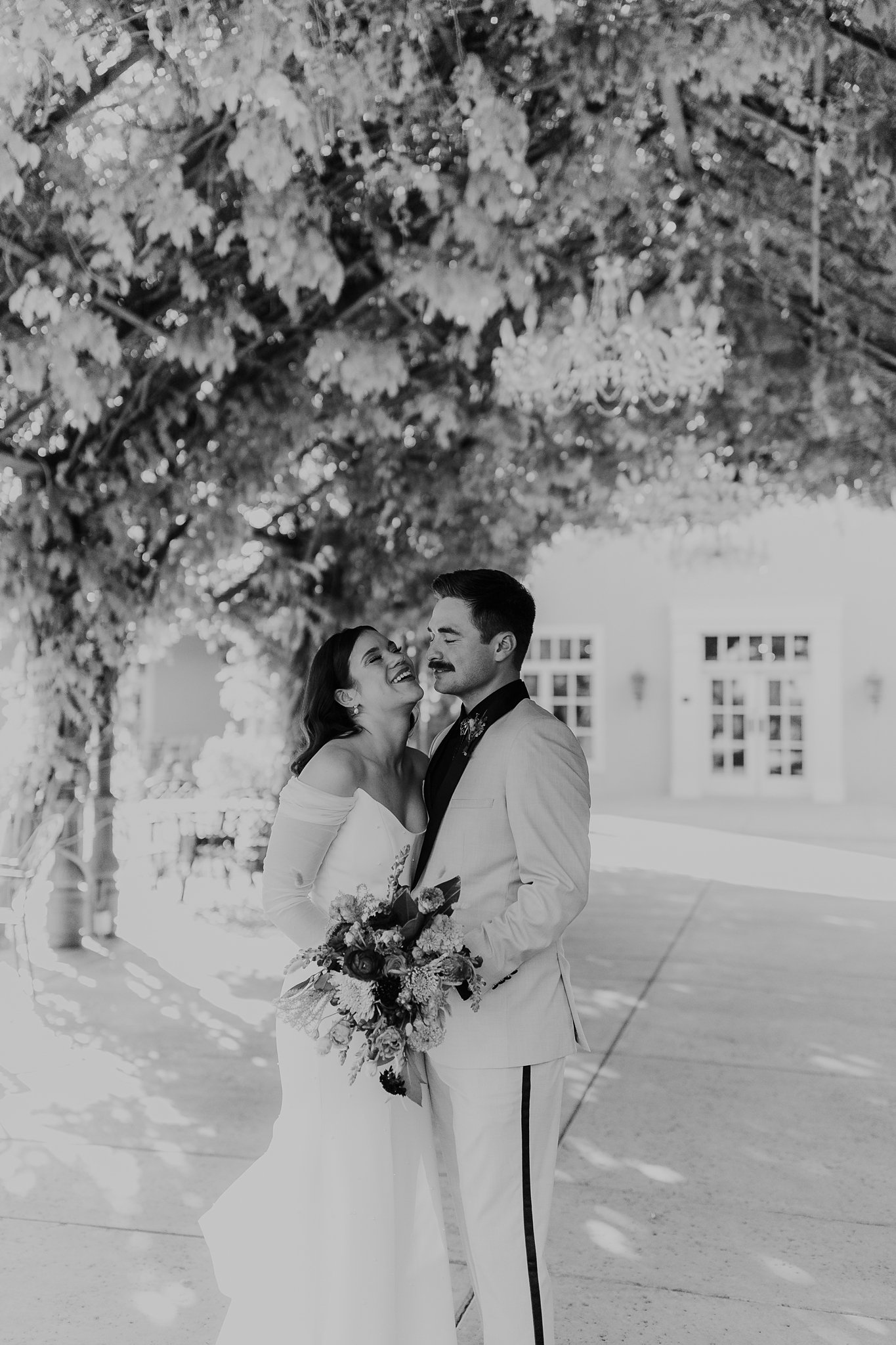 Alicia+lucia+photography+-+albuquerque+wedding+photographer+-+santa+fe+wedding+photography+-+new+mexico+wedding+photographer+-+new+mexico+wedding+-+hotel+albuquerque+wedding+-+old+town+wedding+-+elegant+wedding_0073.jpg