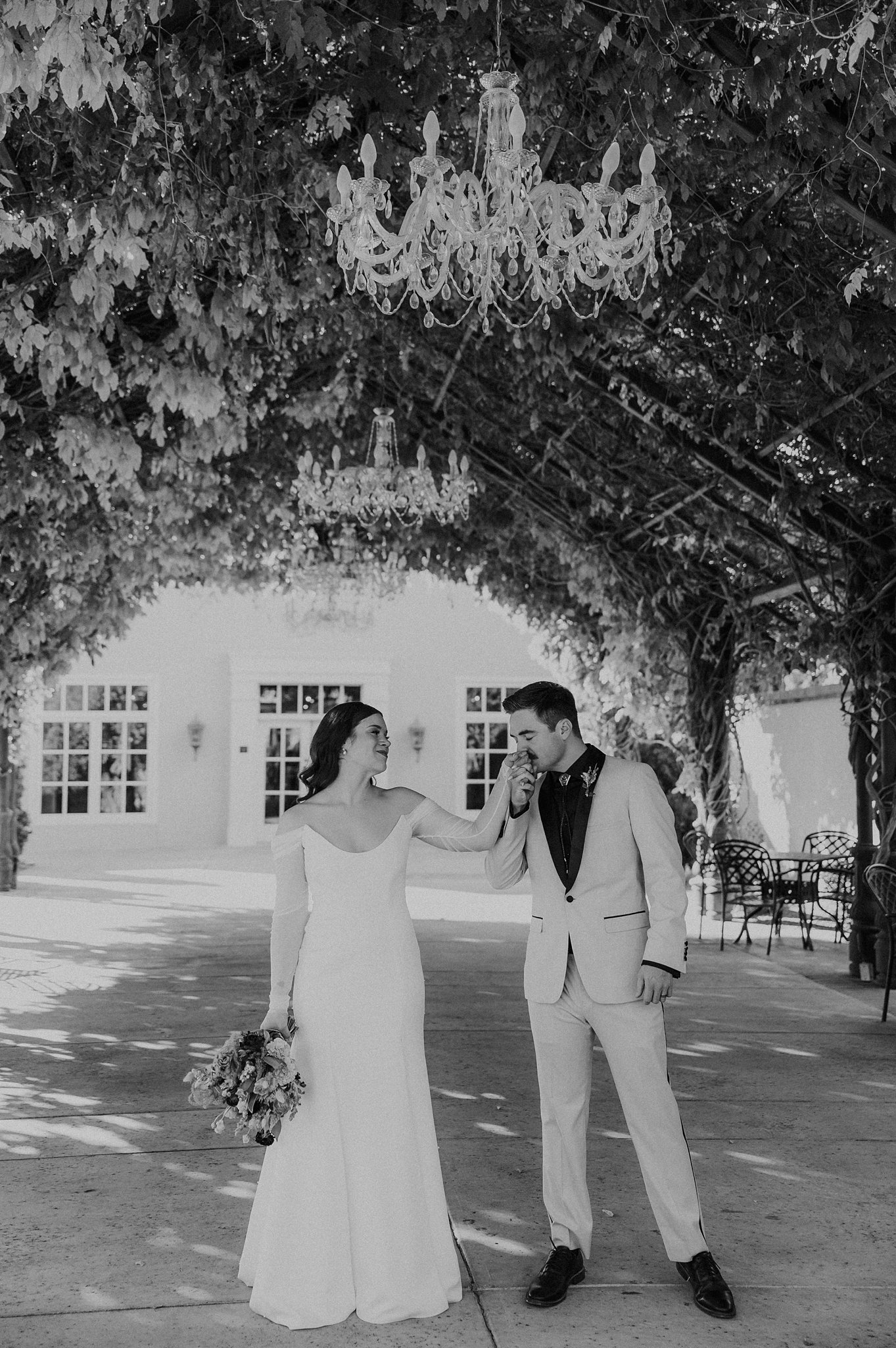 Alicia+lucia+photography+-+albuquerque+wedding+photographer+-+santa+fe+wedding+photography+-+new+mexico+wedding+photographer+-+new+mexico+wedding+-+hotel+albuquerque+wedding+-+old+town+wedding+-+elegant+wedding_0080.jpg