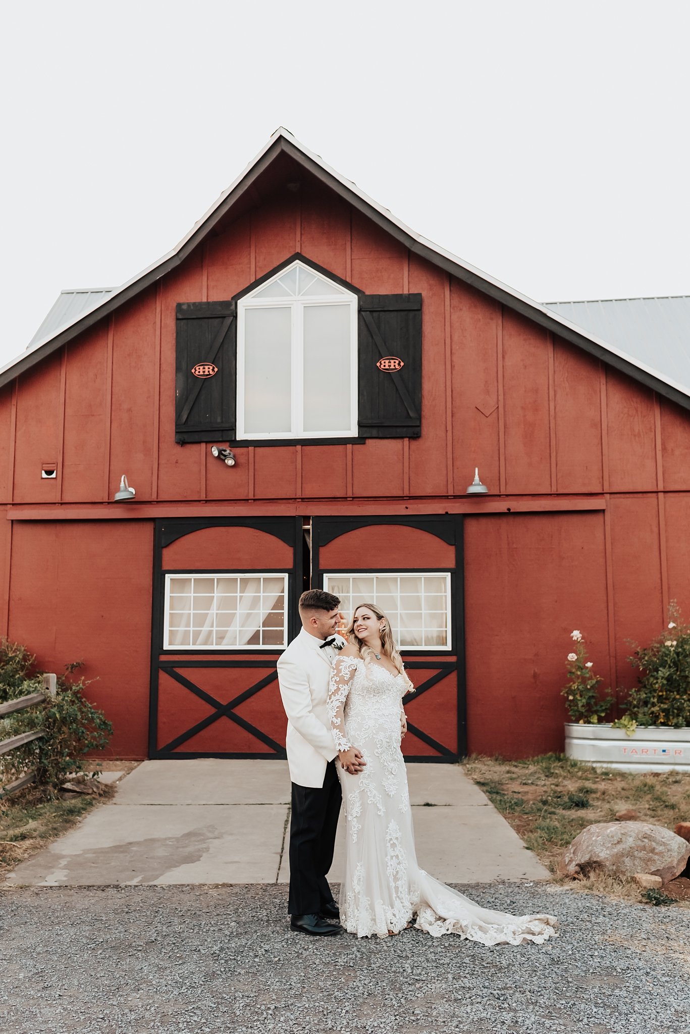 Alicia+lucia+photography+-+albuquerque+wedding+photographer+-+santa+fe+wedding+photography+-+new+mexico+wedding+photographer+-+new+mexico+wedding+-+blame+her+ranch+-+ranch+wedding+-+blame+her+ranch+wedding_0069.jpg