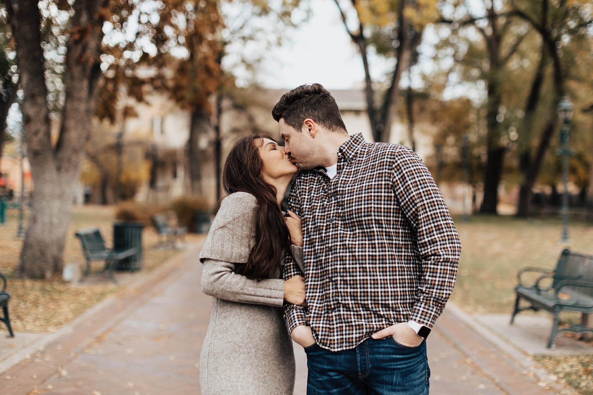 Alicia+lucia+photography+-+albuquerque+wedding+photographer+-+santa+fe+wedding+photography+-+new+mexico+wedding+photographer+-+new+mexico+wedding+-+santa+fe+wedding+-+santa+fe+plaza+-+santa+fe+engagement_0008.jpg