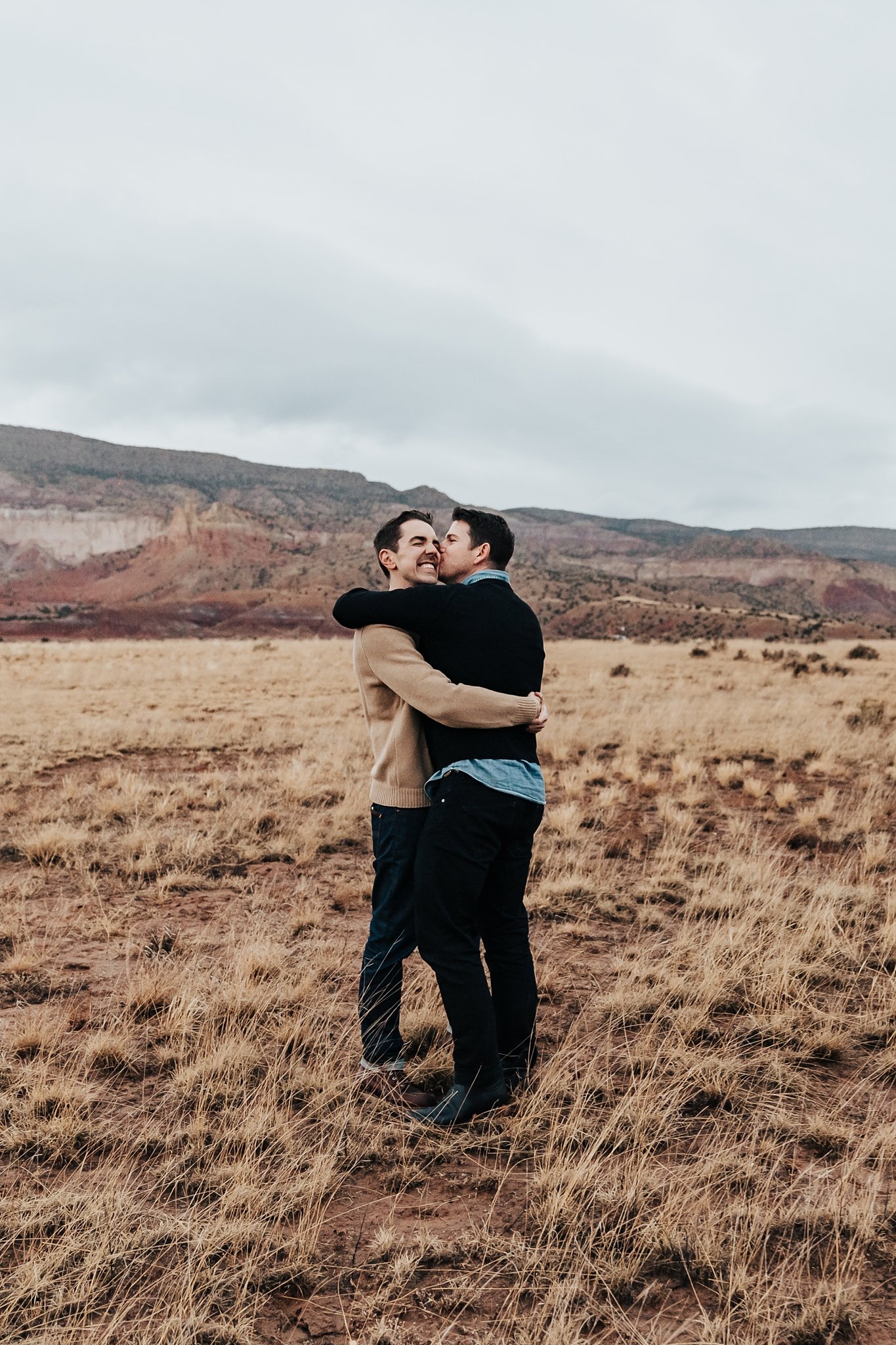 Alicia+lucia+photography+-+albuquerque+wedding+photographer+-+santa+fe+wedding+photography+-+new+mexico+wedding+photographer+-+new+mexico+wedding+-+ghost+ranch+-+ghost+ranch+wedding+-+southwest+wedding_0011.jpg