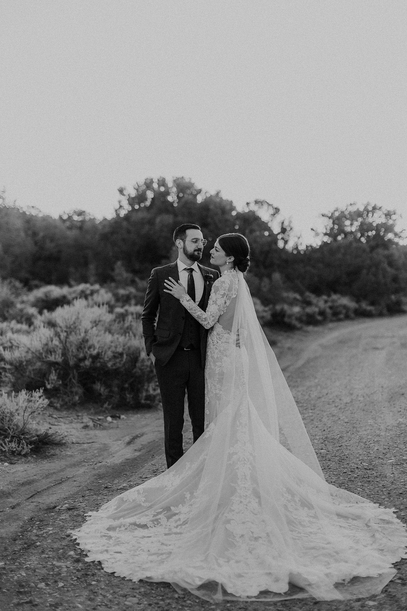 Alicia+lucia+photography+-+albuquerque+wedding+photographer+-+santa+fe+wedding+photography+-+new+mexico+wedding+photographer+-+new+mexico+wedding+-+taos+wedding+-+stakeout+taos+wedding+-+stakeout+wedding_0108.jpg