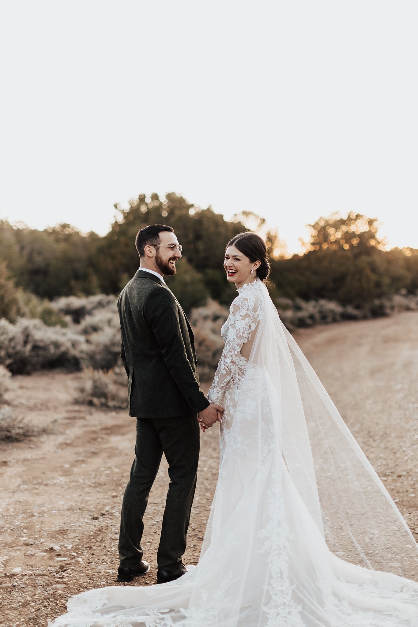 Alicia+lucia+photography+-+albuquerque+wedding+photographer+-+santa+fe+wedding+photography+-+new+mexico+wedding+photographer+-+new+mexico+wedding+-+taos+wedding+-+stakeout+taos+wedding+-+stakeout+wedding_0111.jpg