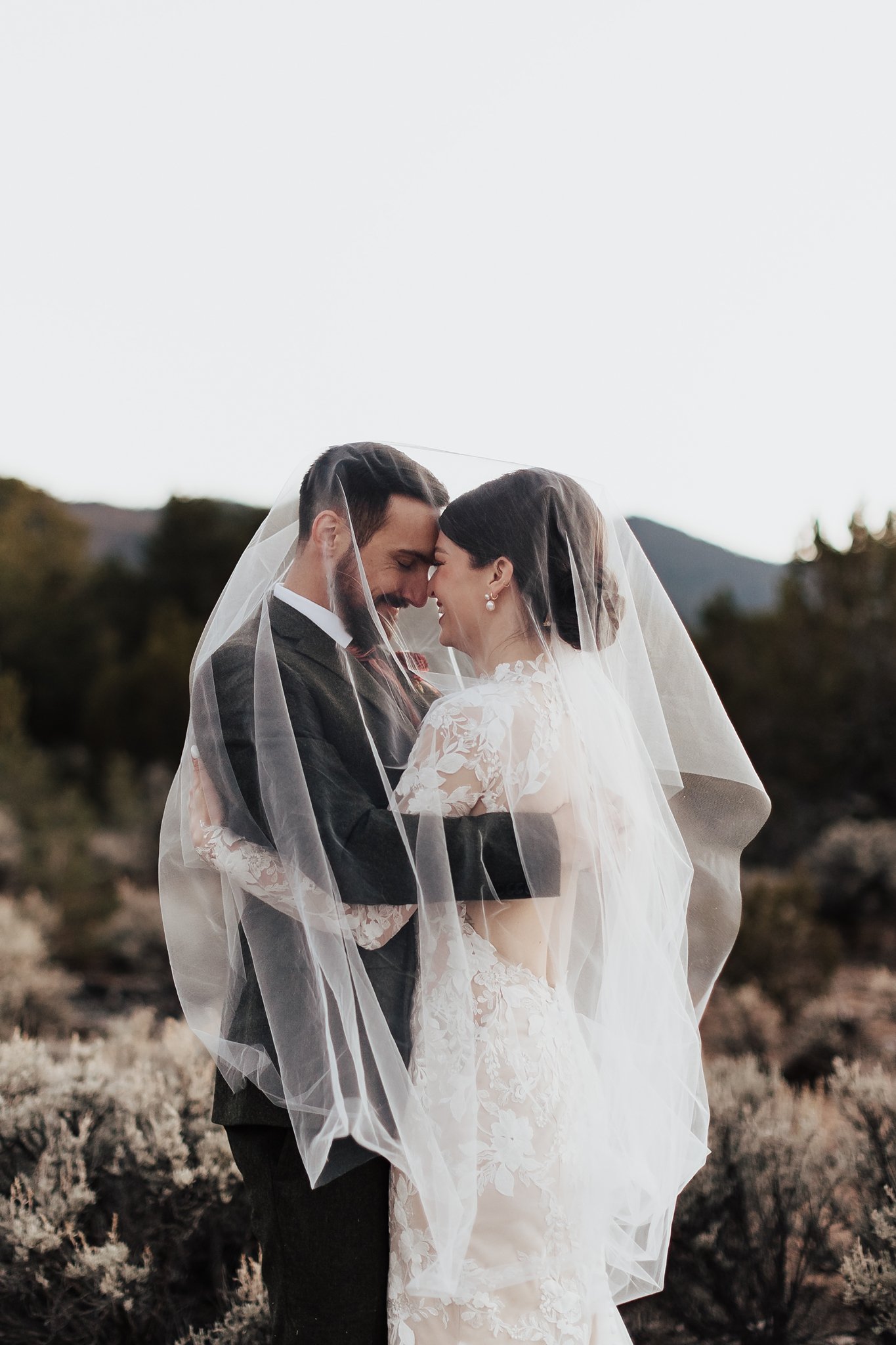 Alicia+lucia+photography+-+albuquerque+wedding+photographer+-+santa+fe+wedding+photography+-+new+mexico+wedding+photographer+-+new+mexico+wedding+-+taos+wedding+-+stakeout+taos+wedding+-+stakeout+wedding_0129.jpg