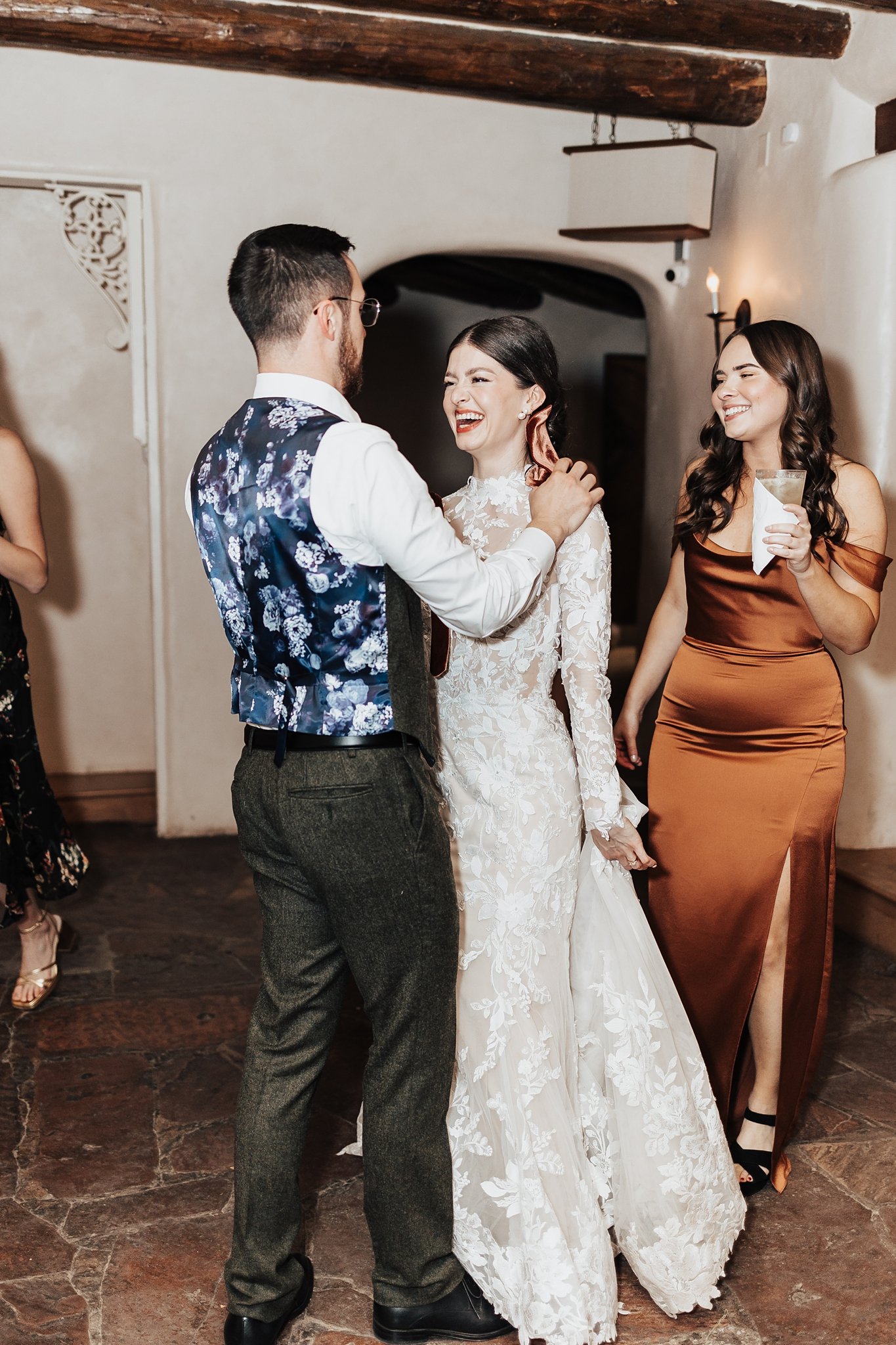 Alicia+lucia+photography+-+albuquerque+wedding+photographer+-+santa+fe+wedding+photography+-+new+mexico+wedding+photographer+-+new+mexico+wedding+-+taos+wedding+-+stakeout+taos+wedding+-+stakeout+wedding_0219.jpg