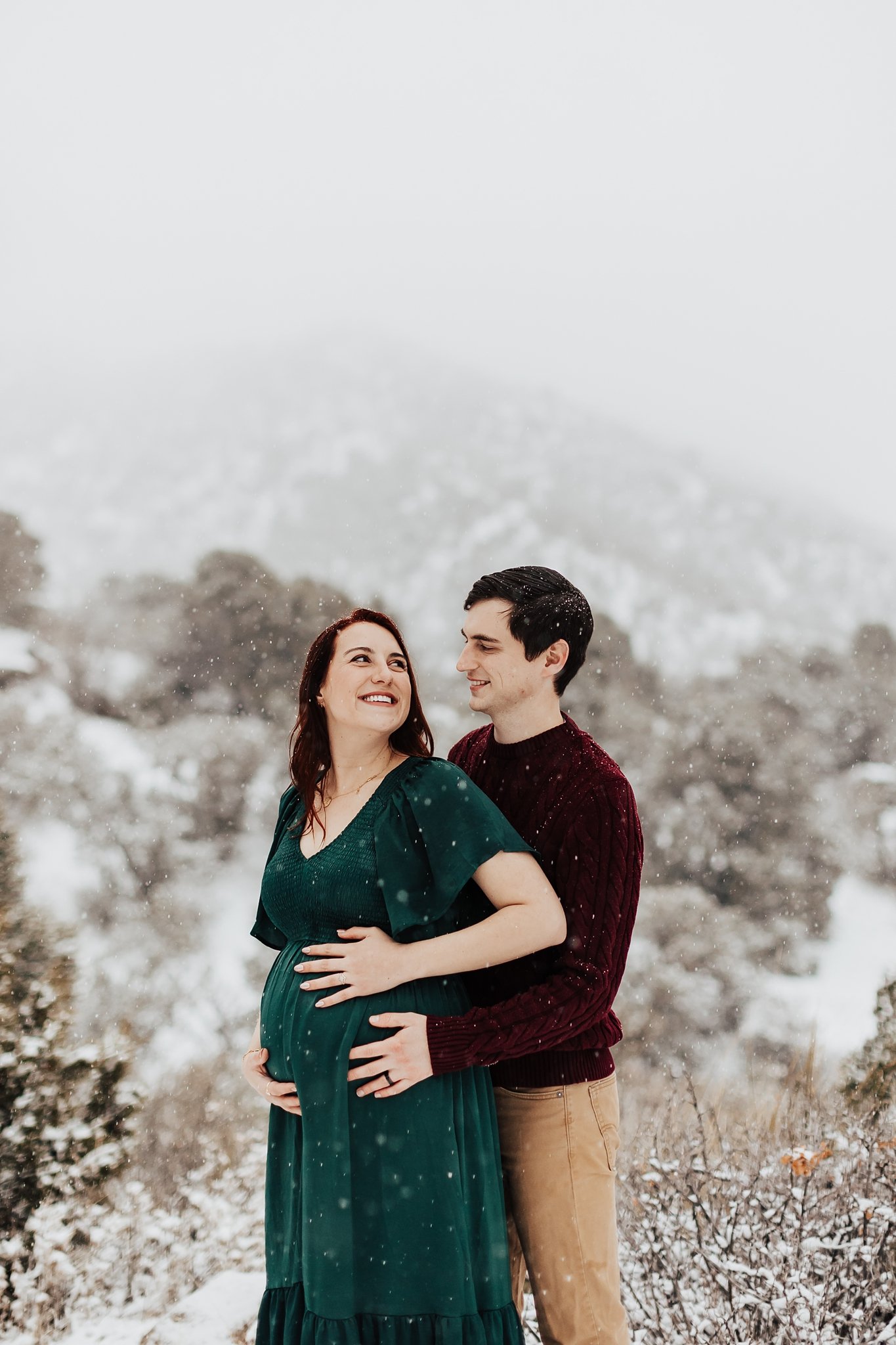 Alicia+lucia+photography+-+albuquerque+wedding+photographer+-+santa+fe+wedding+photography+-+new+mexico+wedding+photographer+-+new+mexico+wedding+-+taos+maternity+-+winter+maternity+-+colorad+maternity_0019.jpg