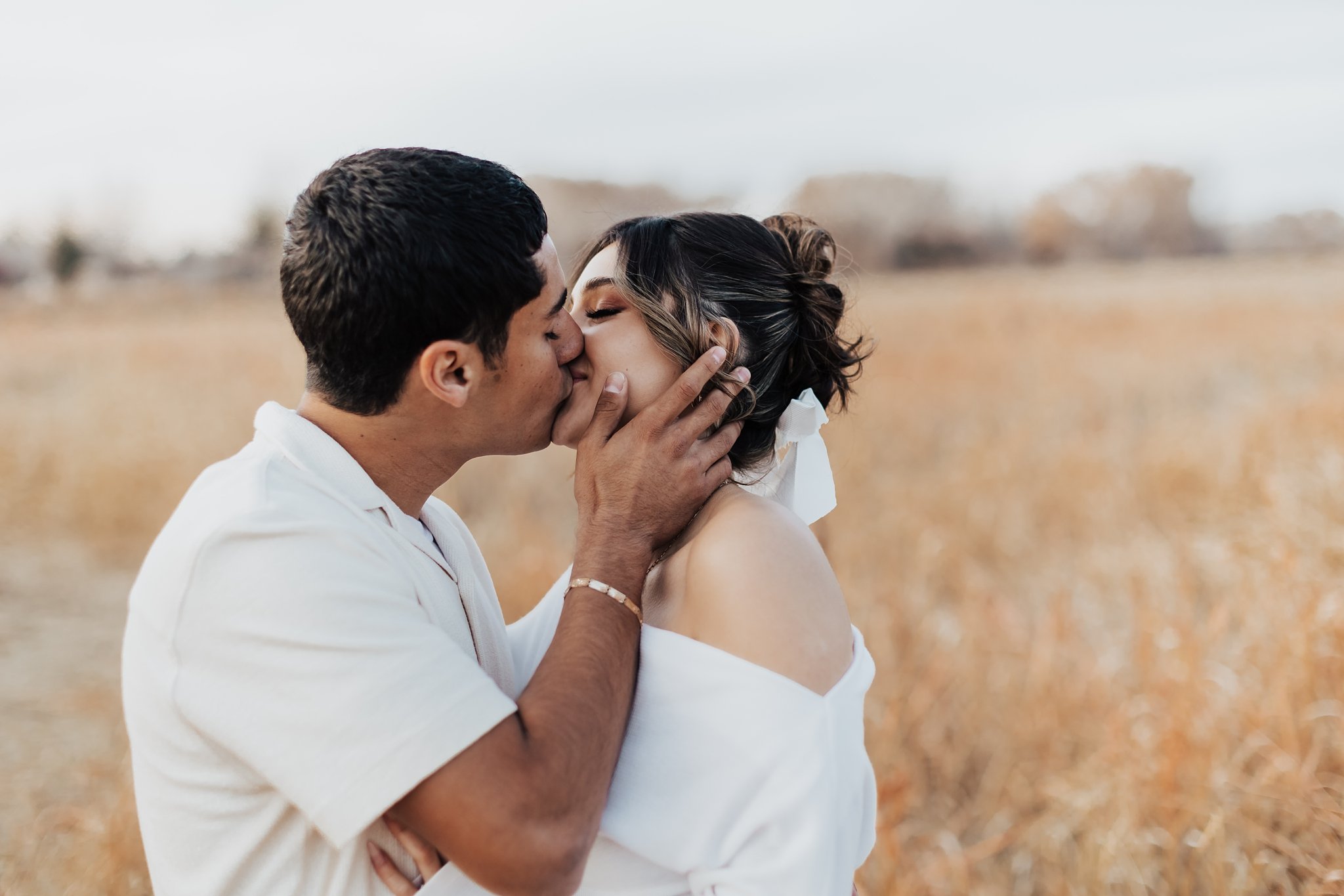 Alicia+lucia+photography+-+albuquerque+wedding+photographer+-+santa+fe+wedding+photography+-+new+mexico+wedding+photographer+-+new+mexico+wedding+-+desert+engagement+-+mountain+engagement+-+southwest+engagement_0040.jpg