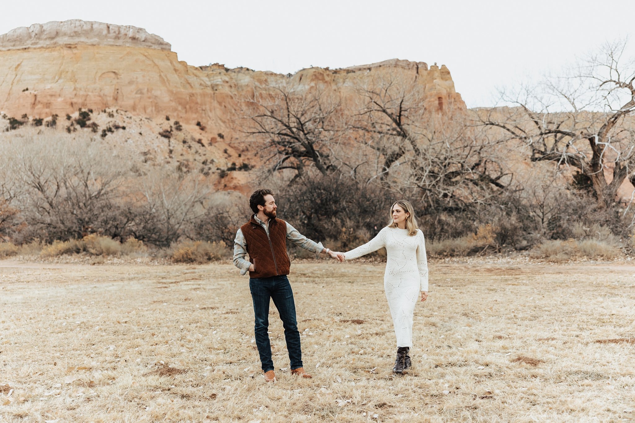 Alicia+lucia+photography+-+albuquerque+wedding+photographer+-+santa+fe+wedding+photography+-+new+mexico+wedding+photographer+-+new+mexico+wedding+-+southwest+engagement+-+ghost+ranch+engagement+-+ghost+ranch+wedding_0001.jpg