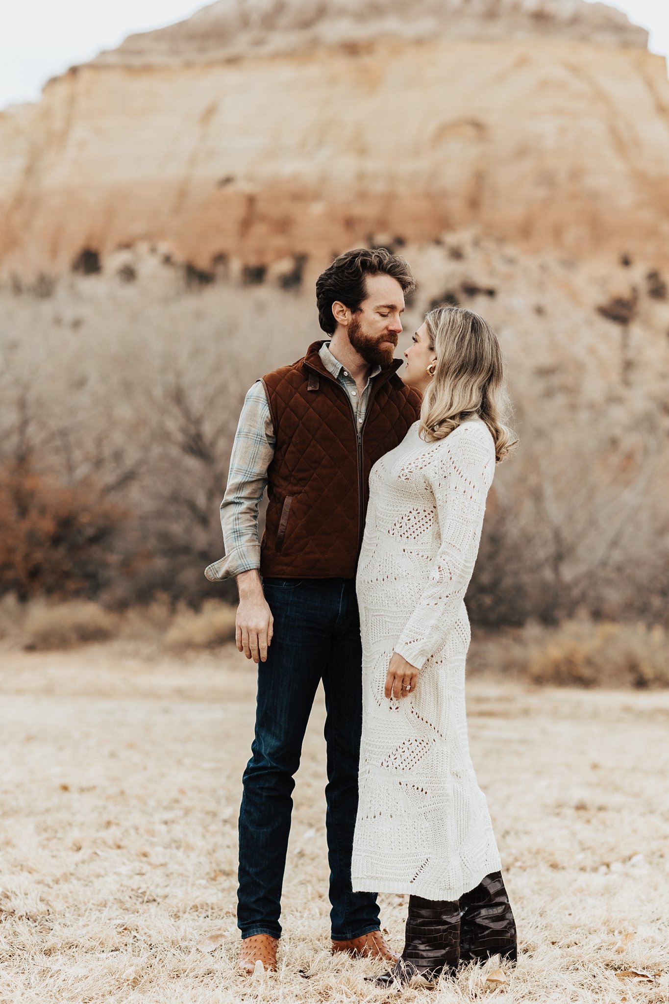 Alicia+lucia+photography+-+albuquerque+wedding+photographer+-+santa+fe+wedding+photography+-+new+mexico+wedding+photographer+-+new+mexico+wedding+-+southwest+engagement+-+ghost+ranch+engagement+-+ghost+ranch+wedding_0006.jpg