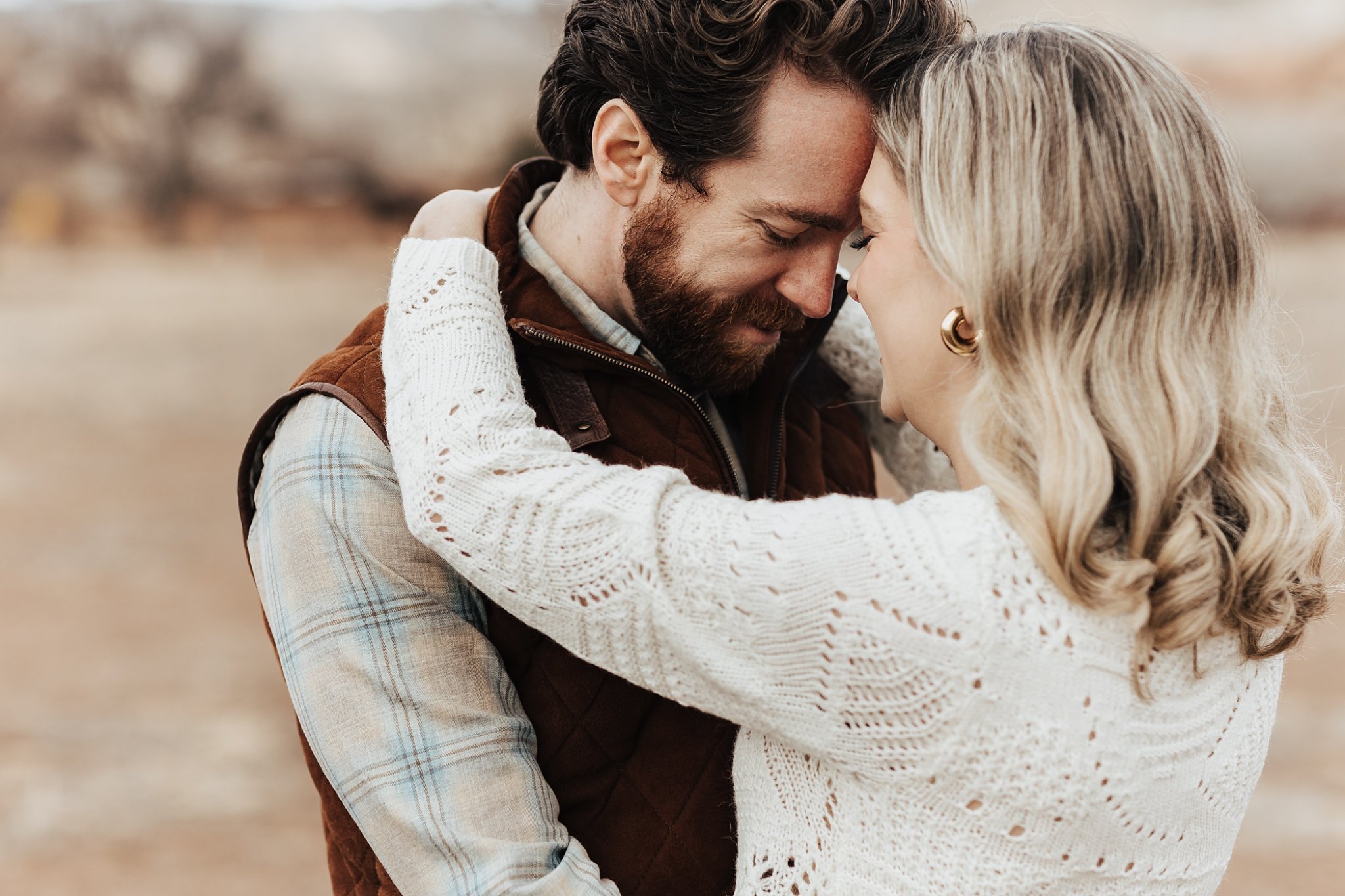 Alicia+lucia+photography+-+albuquerque+wedding+photographer+-+santa+fe+wedding+photography+-+new+mexico+wedding+photographer+-+new+mexico+wedding+-+southwest+engagement+-+ghost+ranch+engagement+-+ghost+ranch+wedding_0016.jpg