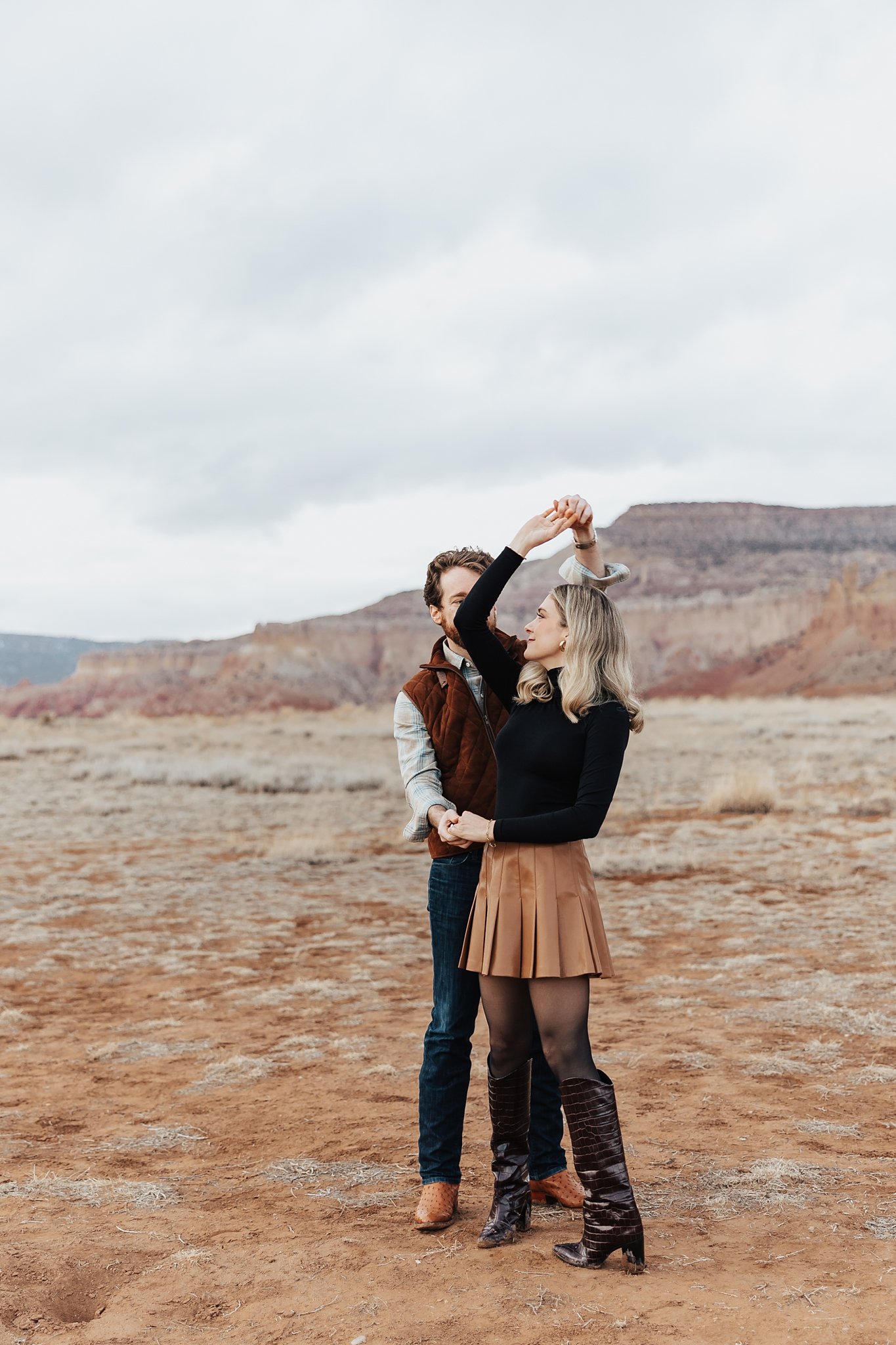 Alicia+lucia+photography+-+albuquerque+wedding+photographer+-+santa+fe+wedding+photography+-+new+mexico+wedding+photographer+-+new+mexico+wedding+-+southwest+engagement+-+ghost+ranch+engagement+-+ghost+ranch+wedding_0063.jpg