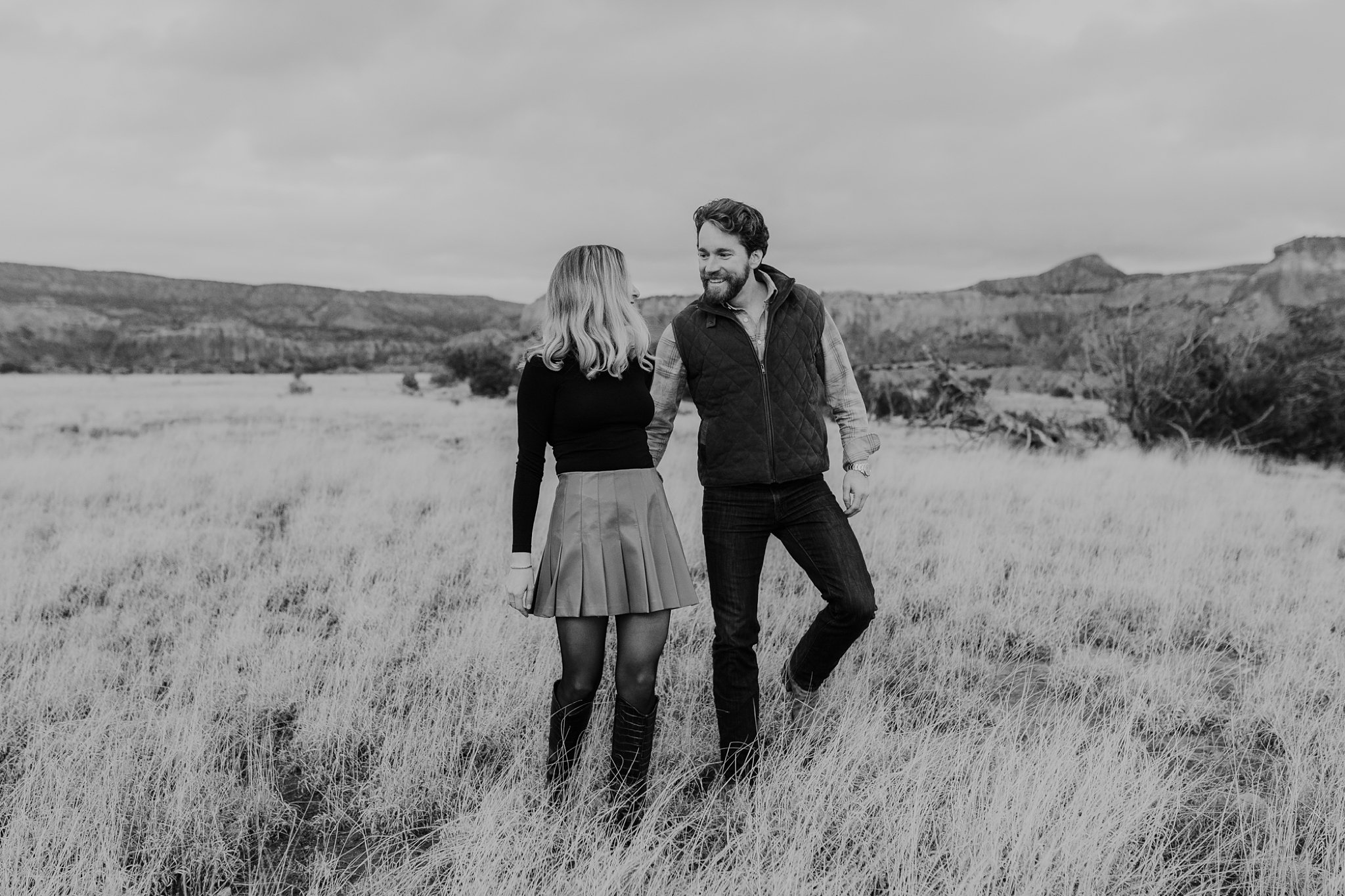 Alicia+lucia+photography+-+albuquerque+wedding+photographer+-+santa+fe+wedding+photography+-+new+mexico+wedding+photographer+-+new+mexico+wedding+-+southwest+engagement+-+ghost+ranch+engagement+-+ghost+ranch+wedding_0068.jpg