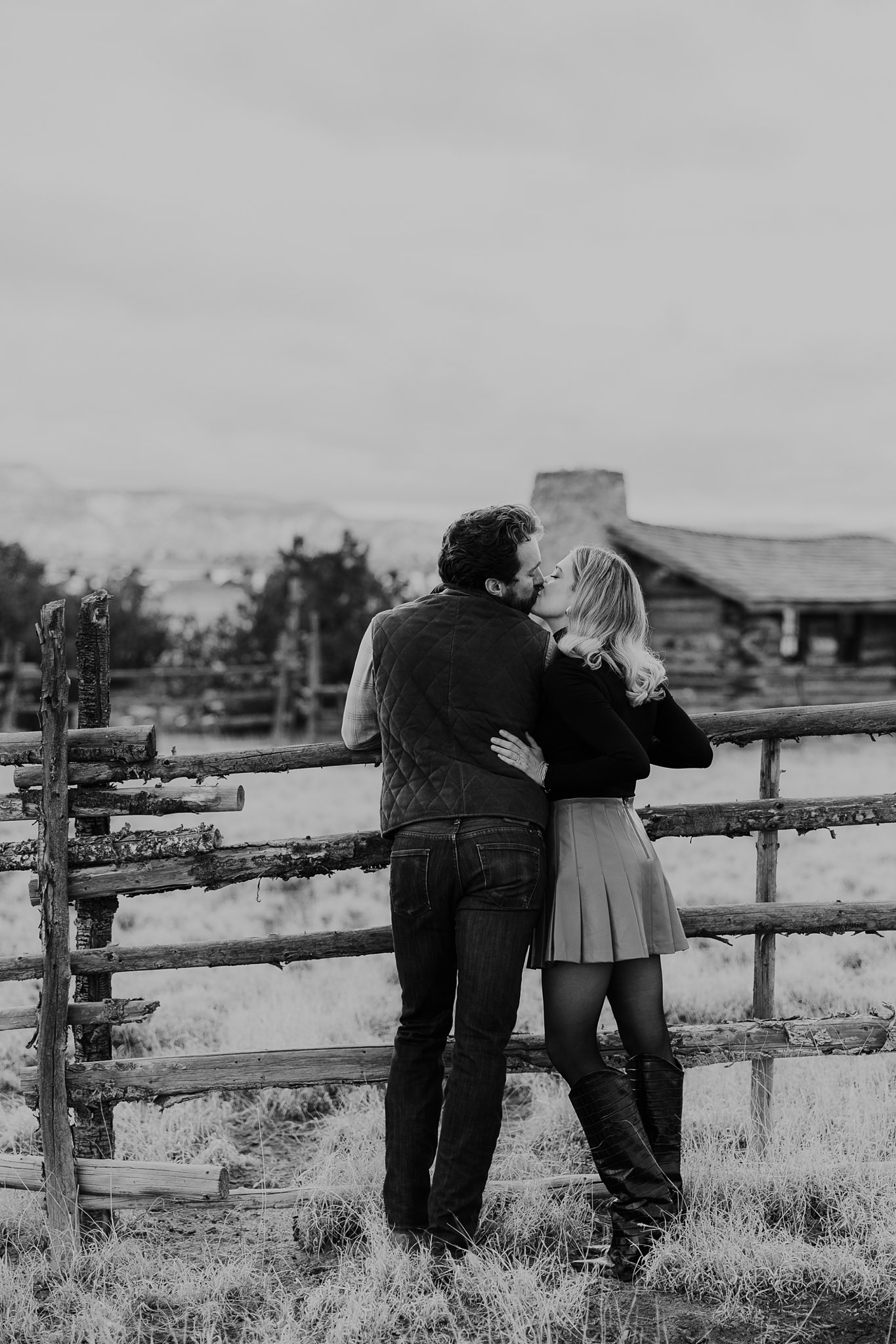 Alicia+lucia+photography+-+albuquerque+wedding+photographer+-+santa+fe+wedding+photography+-+new+mexico+wedding+photographer+-+new+mexico+wedding+-+southwest+engagement+-+ghost+ranch+engagement+-+ghost+ranch+wedding_0073.jpg