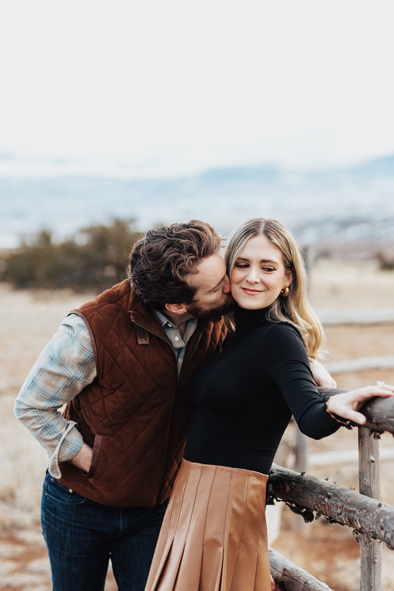 Alicia+lucia+photography+-+albuquerque+wedding+photographer+-+santa+fe+wedding+photography+-+new+mexico+wedding+photographer+-+new+mexico+wedding+-+southwest+engagement+-+ghost+ranch+engagement+-+ghost+ranch+wedding_0076.jpg