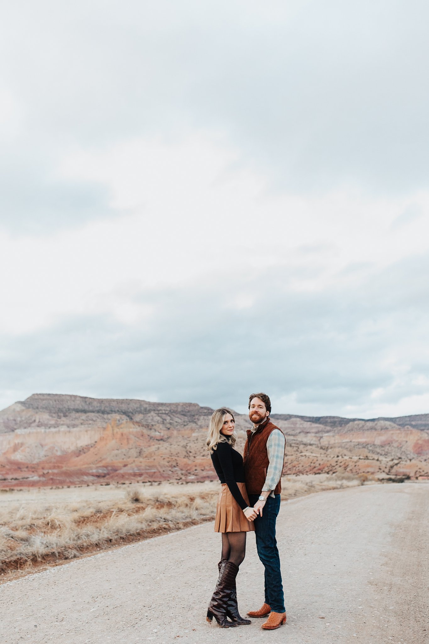 Alicia+lucia+photography+-+albuquerque+wedding+photographer+-+santa+fe+wedding+photography+-+new+mexico+wedding+photographer+-+new+mexico+wedding+-+southwest+engagement+-+ghost+ranch+engagement+-+ghost+ranch+wedding_0100.jpg