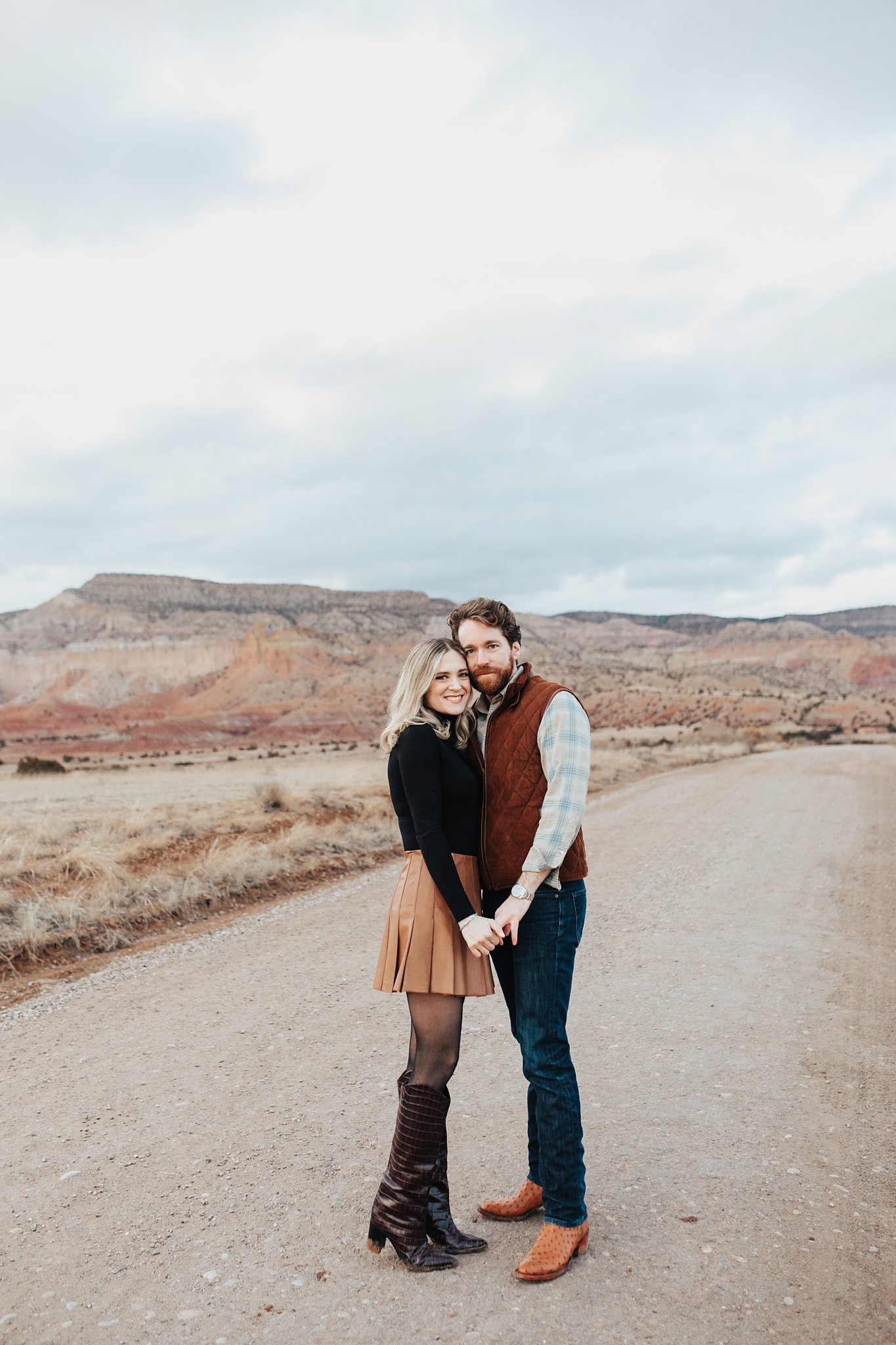 Alicia+lucia+photography+-+albuquerque+wedding+photographer+-+santa+fe+wedding+photography+-+new+mexico+wedding+photographer+-+new+mexico+wedding+-+southwest+engagement+-+ghost+ranch+engagement+-+ghost+ranch+wedding_0101.jpg