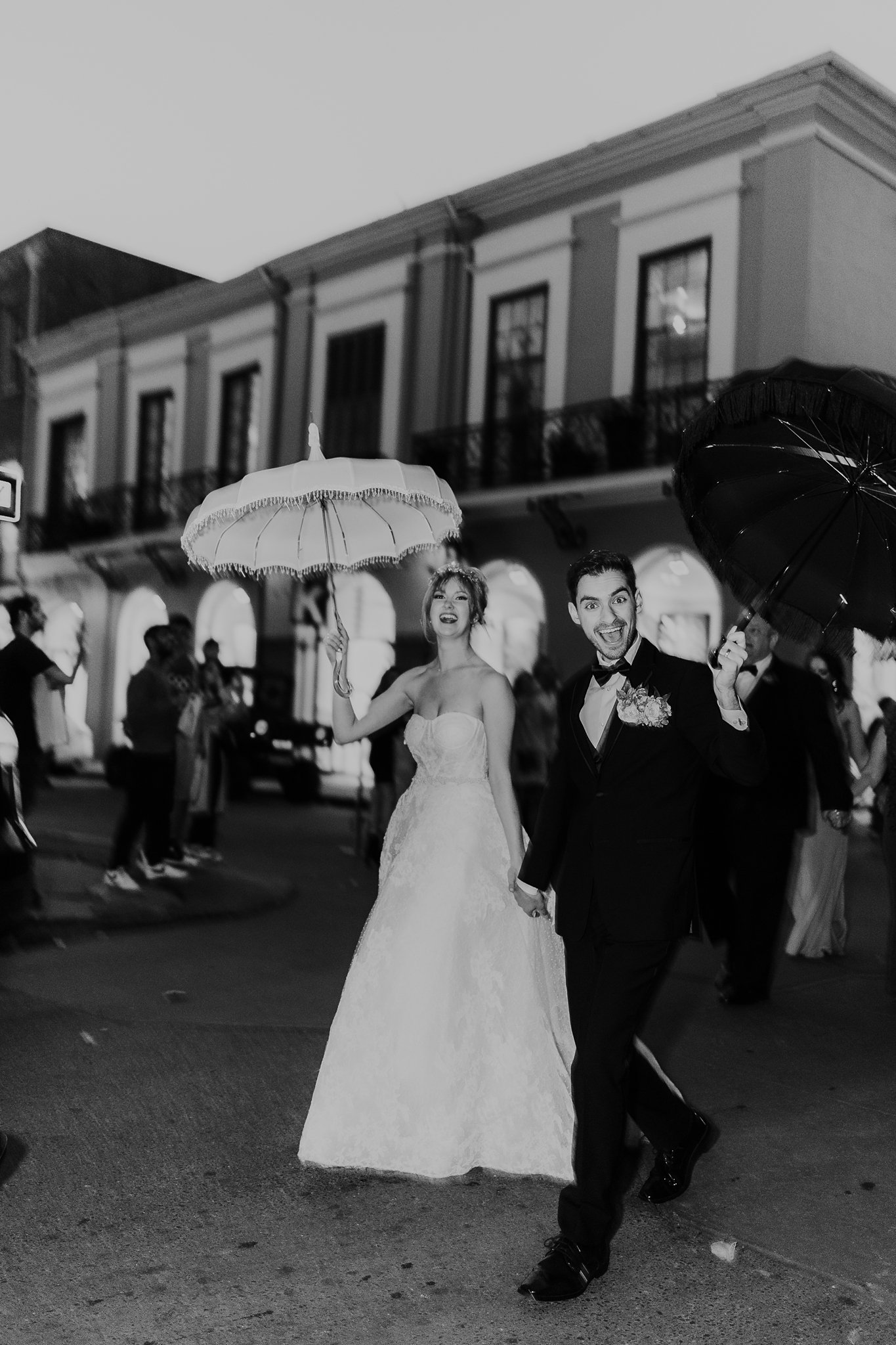 Alicia+lucia+photography+-+albuquerque+wedding+photographer+-+santa+fe+wedding+photography+-+new+mexico+wedding+photographer+-+new+orleans+wedding+-+new+orleans+elopement+-+nola+wedding+-+french+quarter+wedding_0156.jpg